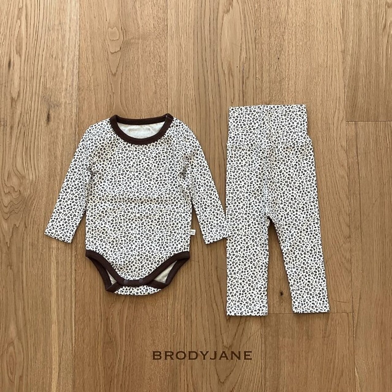 韓国子供服 / 26Autumn / 〖取寄〗Brodyjane / モカレオベビースーツ / ベビー服 / 赤ちゃん服 / ロンパース *S/M*