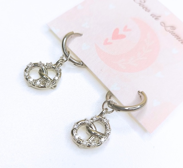 ジルコニアプレッツェルピアス［CDL-054］