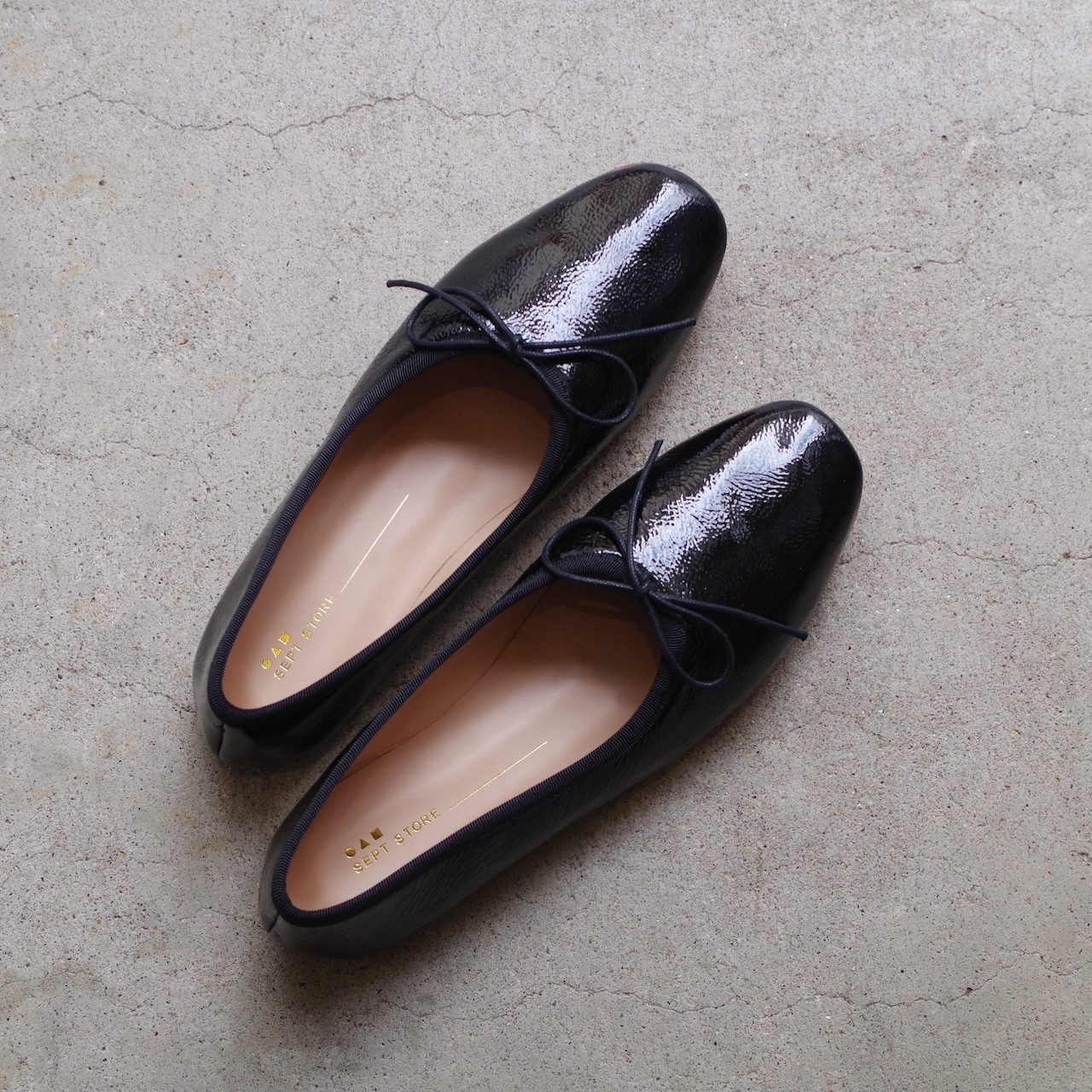 SEPT STORE  Flat Shoes