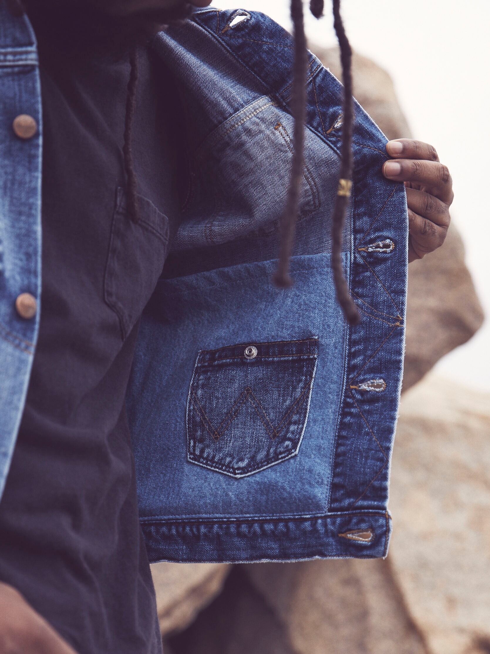 Wrangler × Chah Chah Remake Denim Jacket “LOVE” | ChahChah | 公式