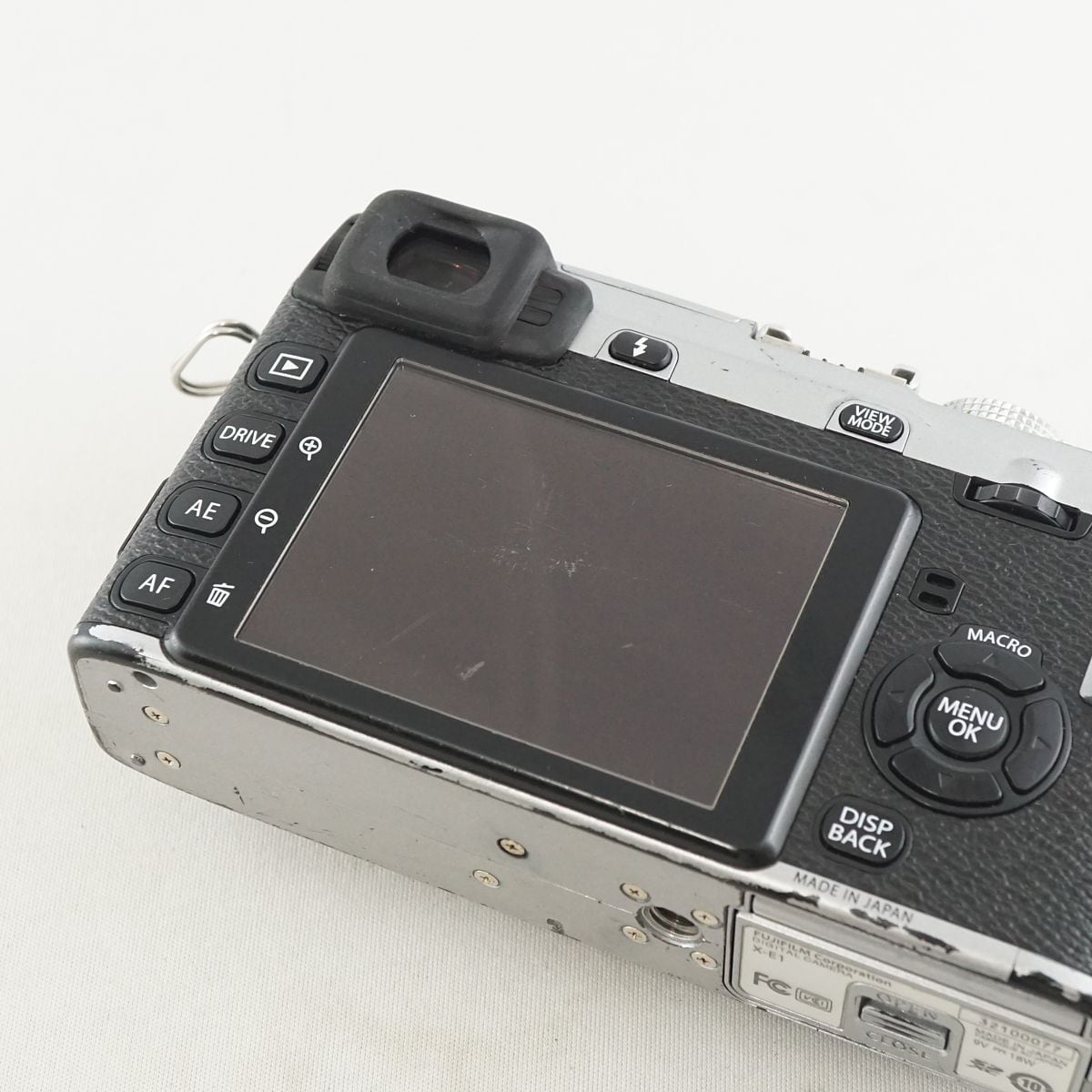 ☆バッテリー・チャージャー欠品☆ フジフィルム X-E1 ボディ ☆バッテリー・チャージャー欠品☆ フジフィルム X-E1 ボディ