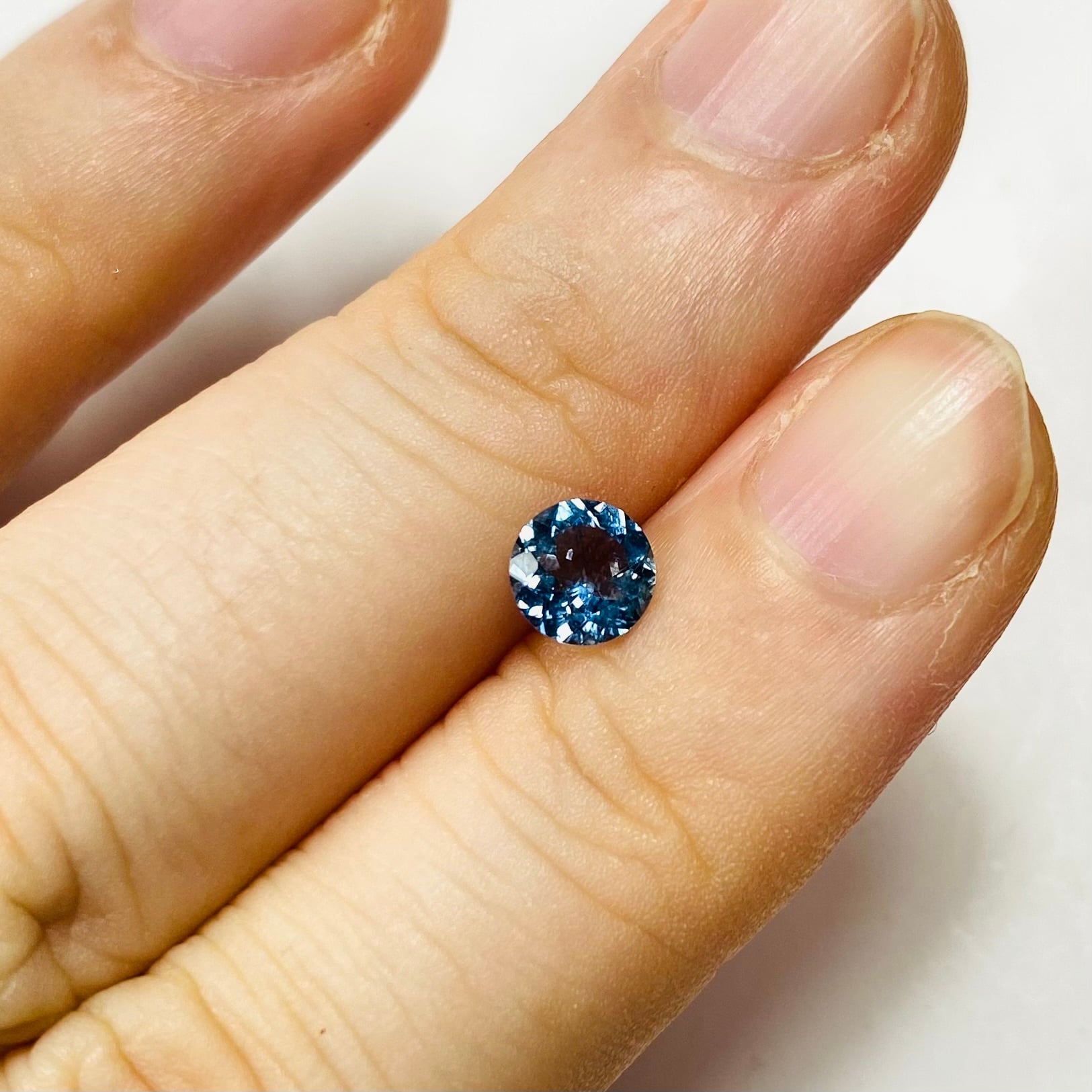 ダルメシアン柄のオサレなアクアマリン