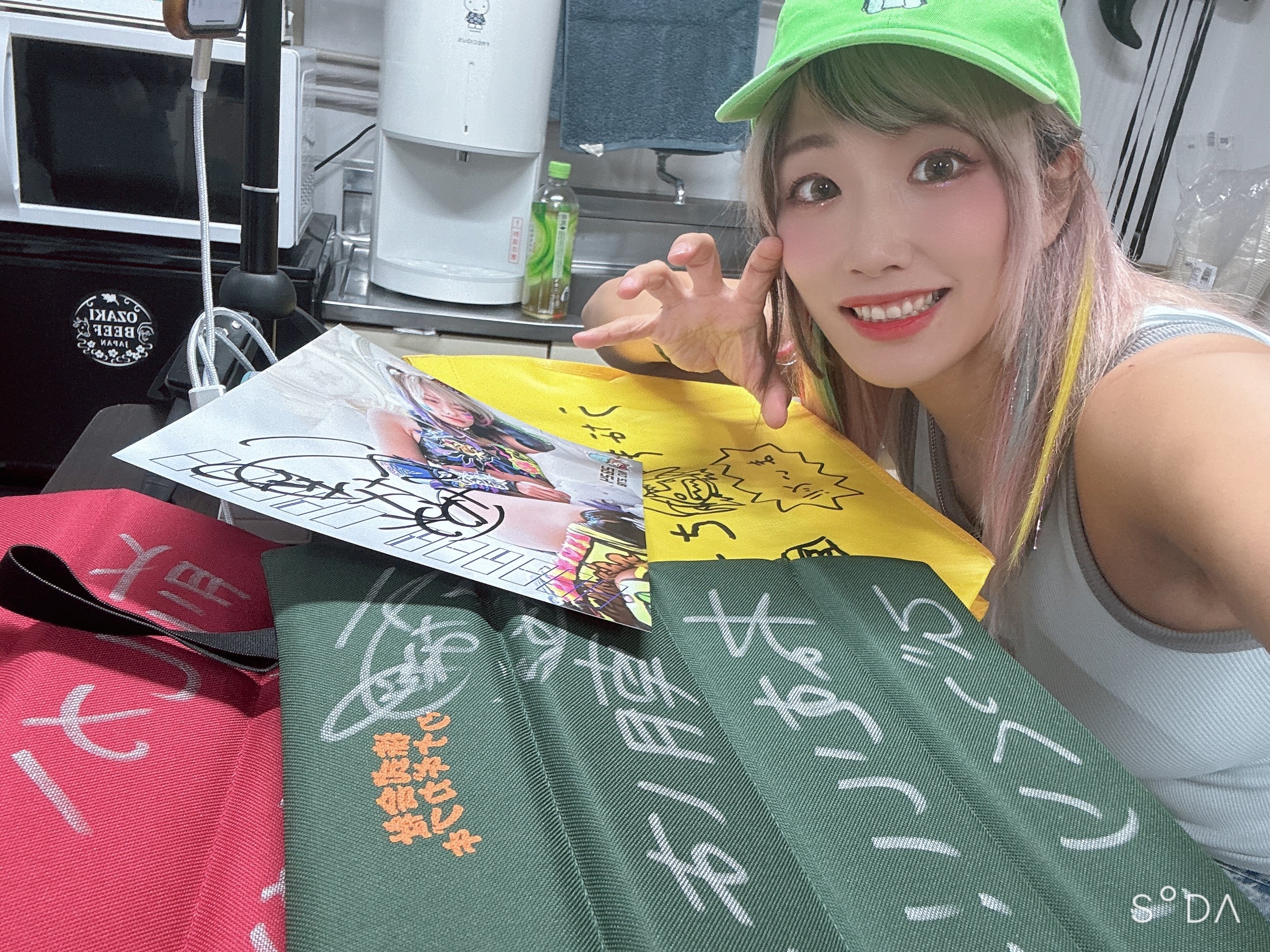 格言とサイン入り座布団セット | ウナギ・サヤカ屋さん。