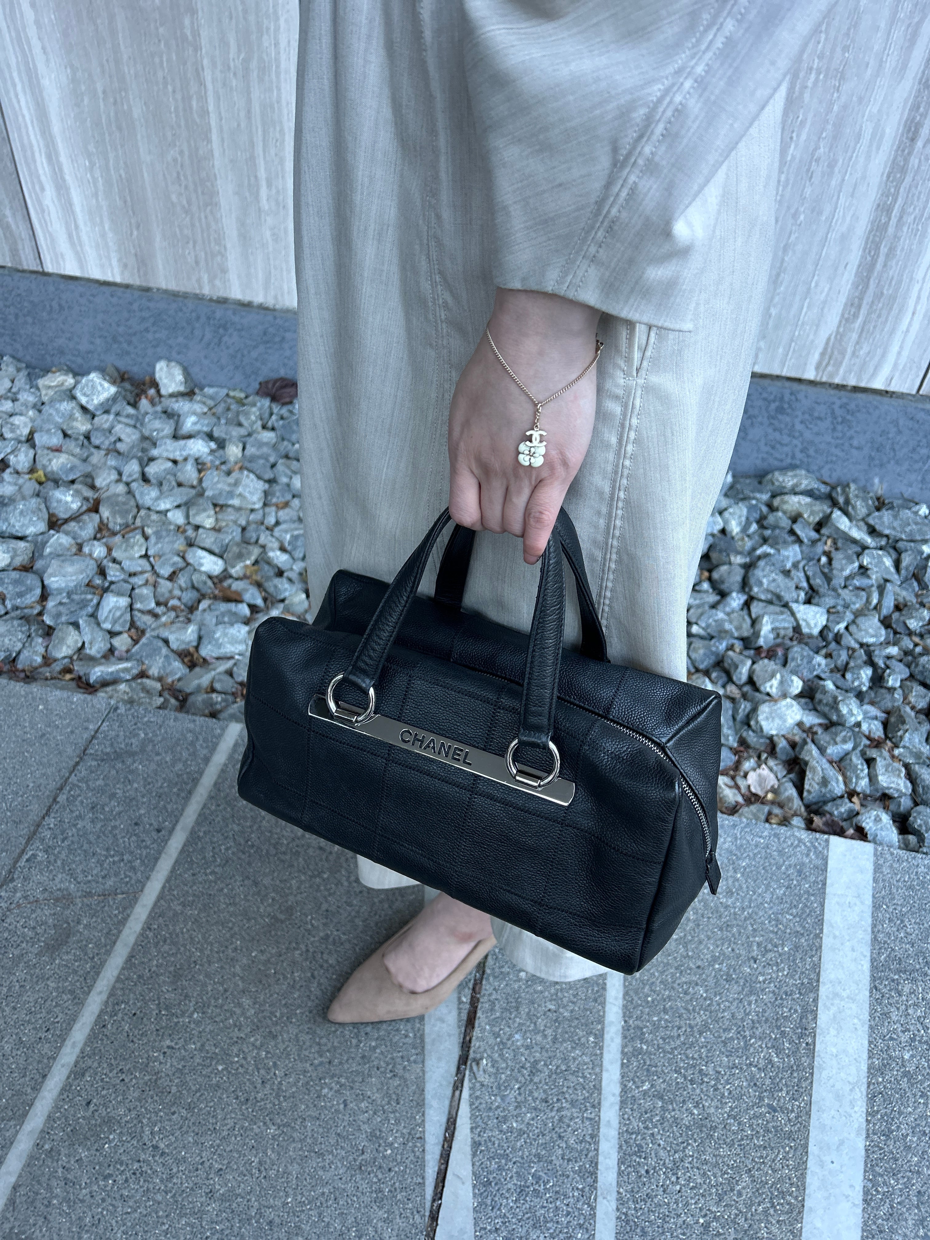 CHANEL ヴィンテージ カメリア バングル ゴールド 超レア CHANEL シャネル ブレスレット ゴールド ココマーク カメリア vintage