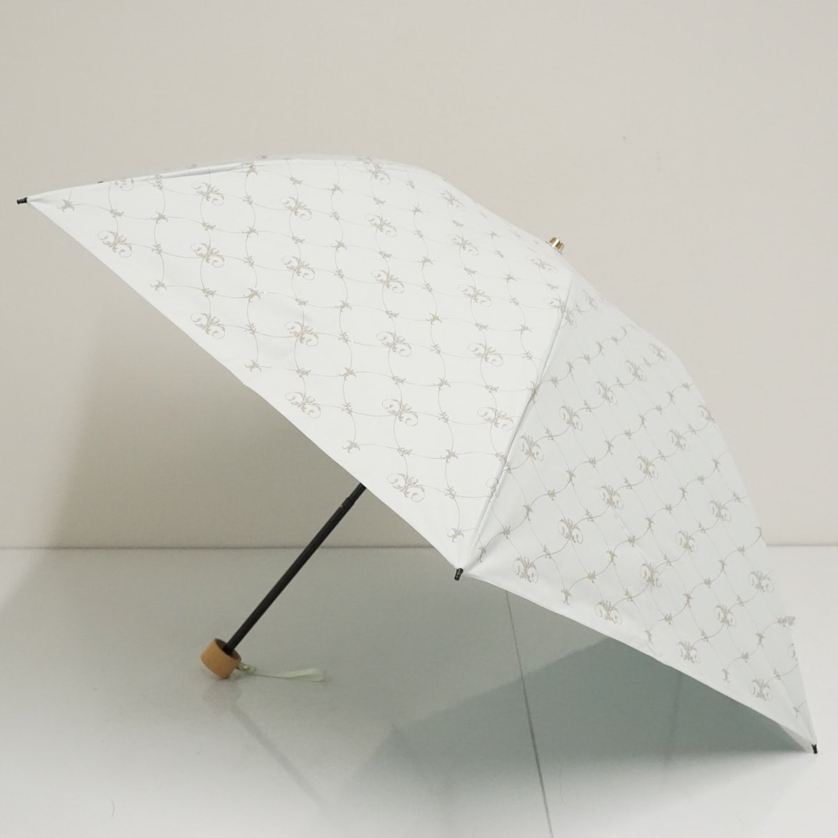 折りたたみ日傘 EOS エオス AURORA USED品 晴雨兼用 美肌映え