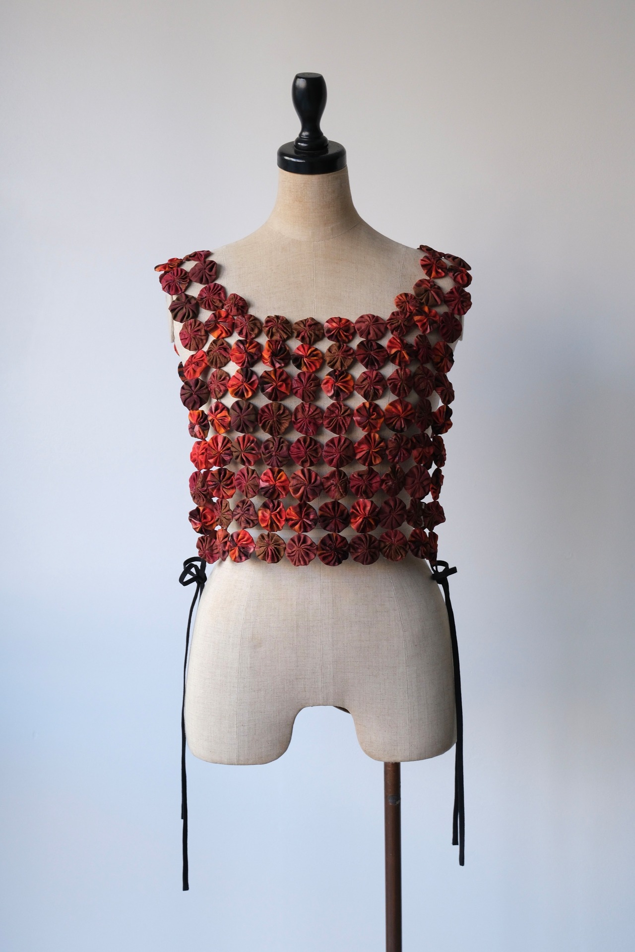 【marmelo】Yo-yo ribbon vest / side ribbon