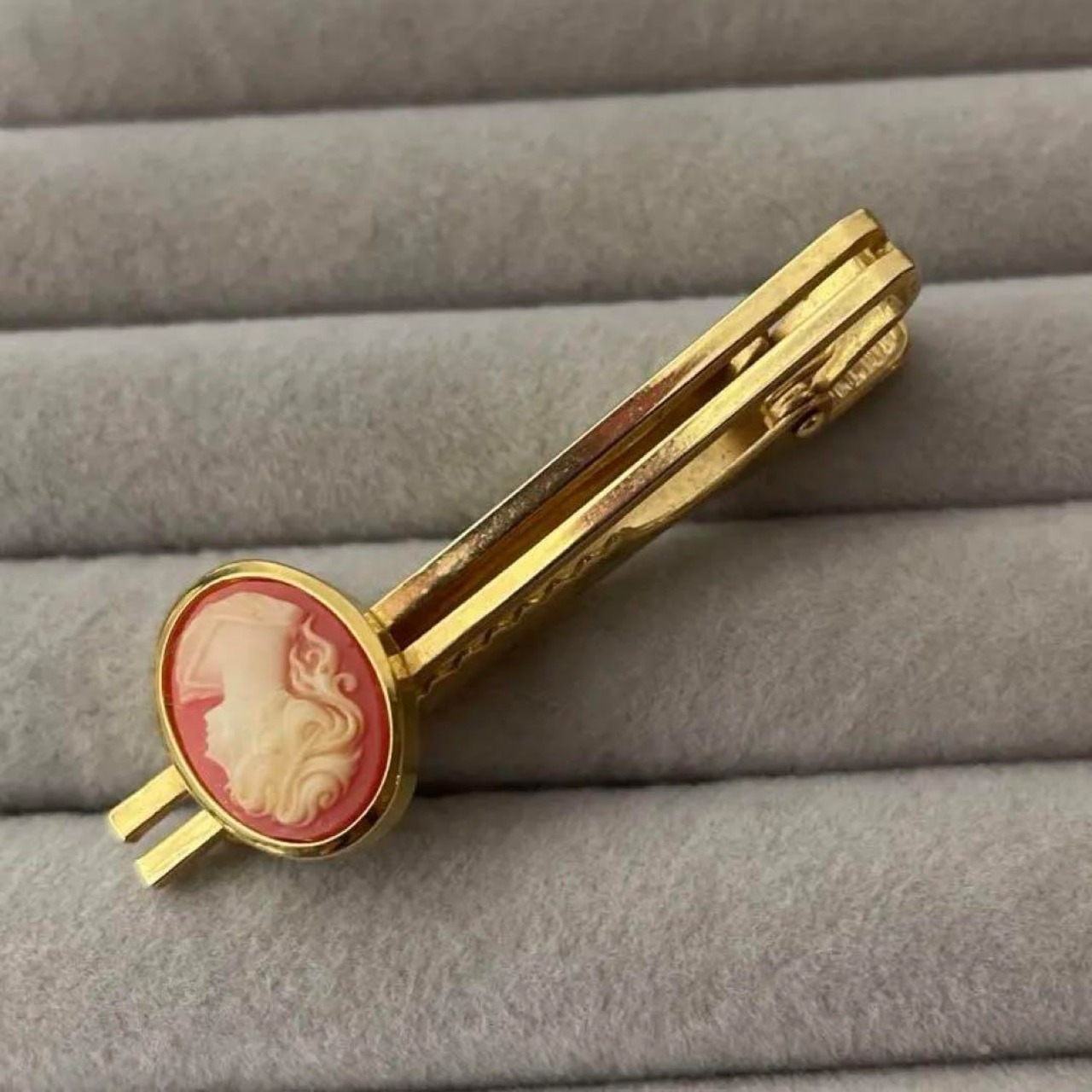 Queen Elizabeth ネクタイピン