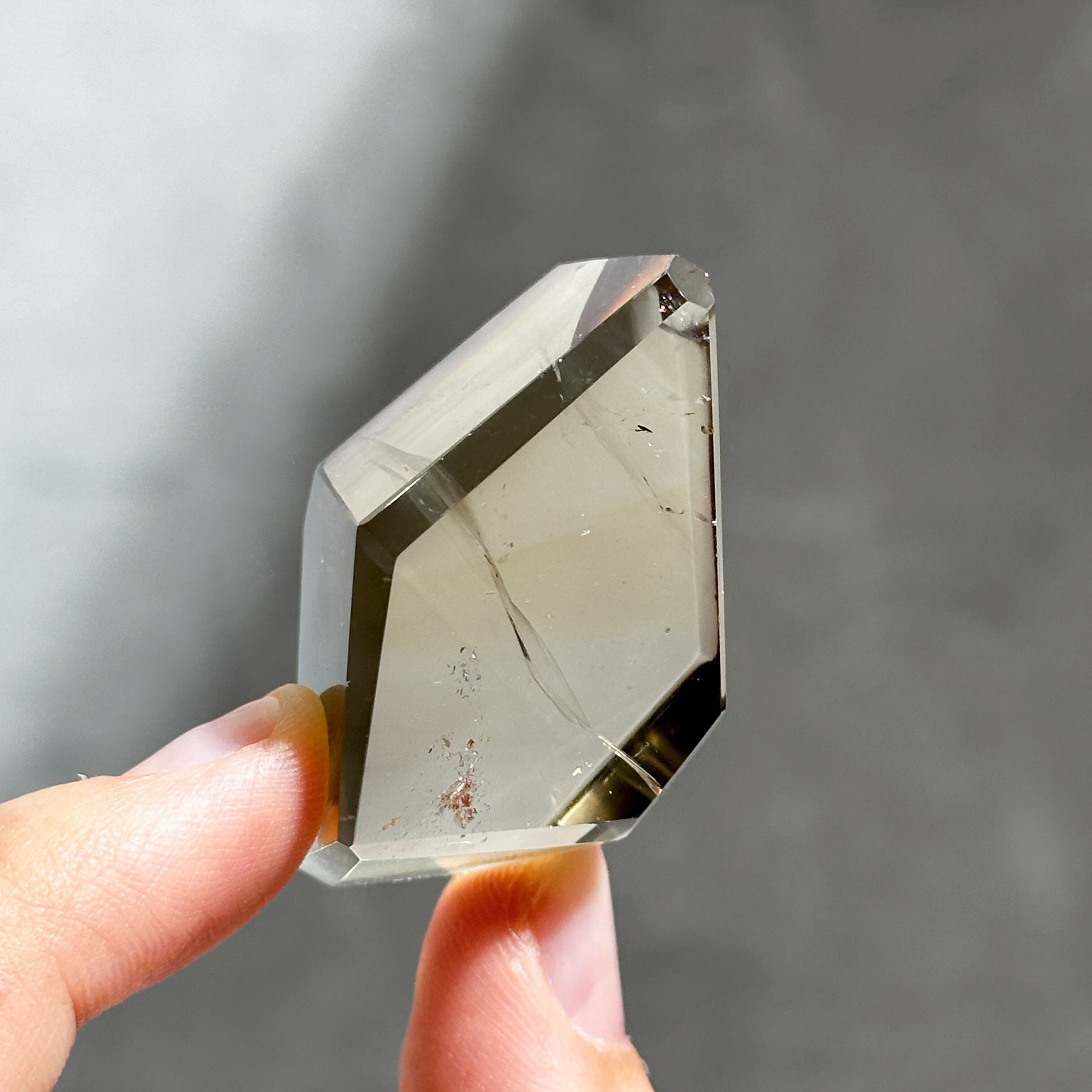 スモーキークォーツ 水晶 天然石 フリーフォーム レインボー 虹