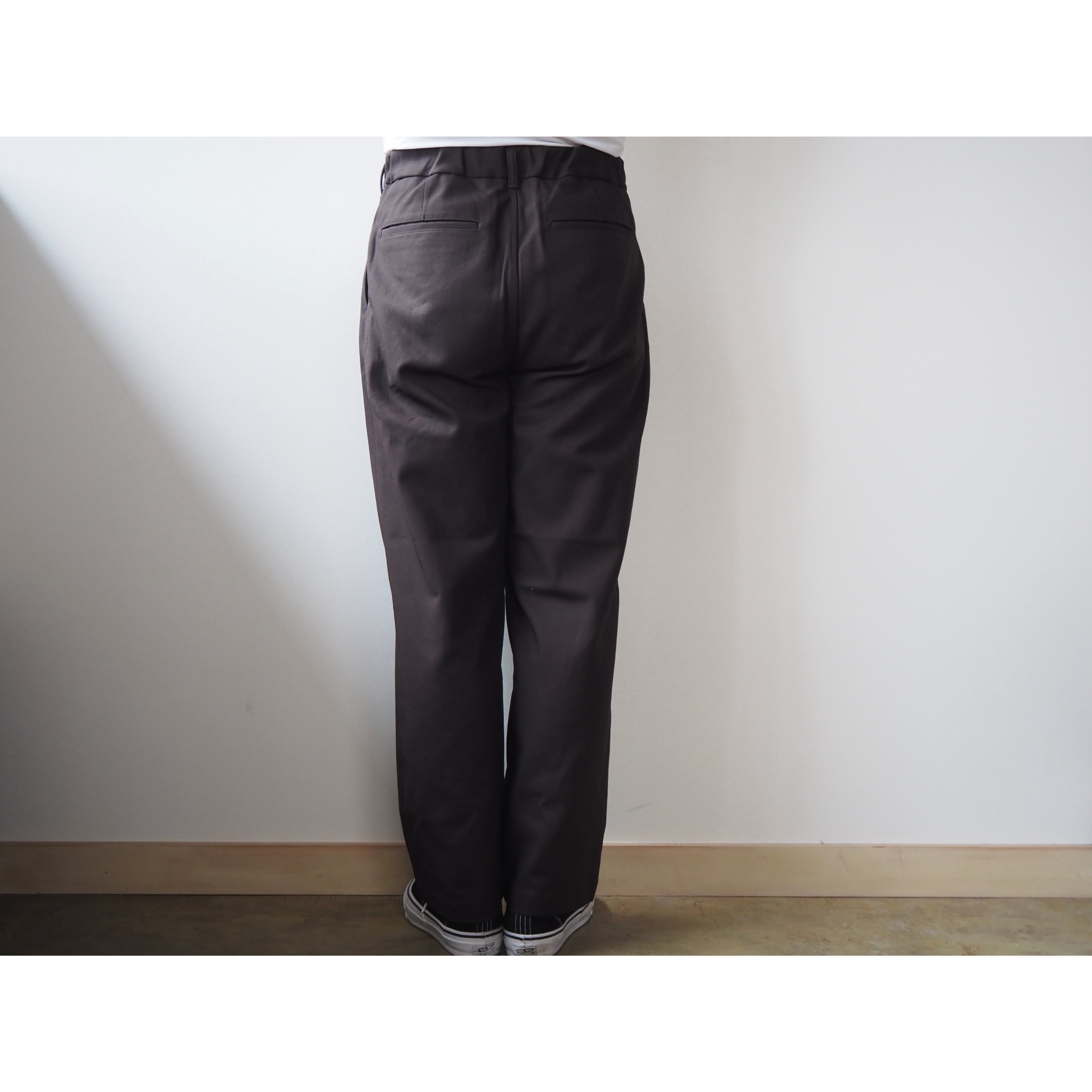 STILL BY HAND(スティル バイ ハンド) Cotton Twill Deep Tuck Pressed