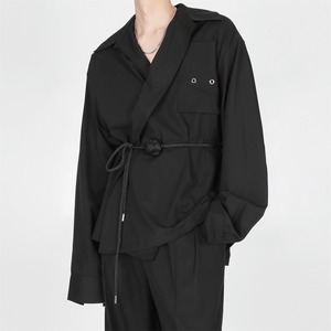 Plain dark belt shirt silhouette shirt