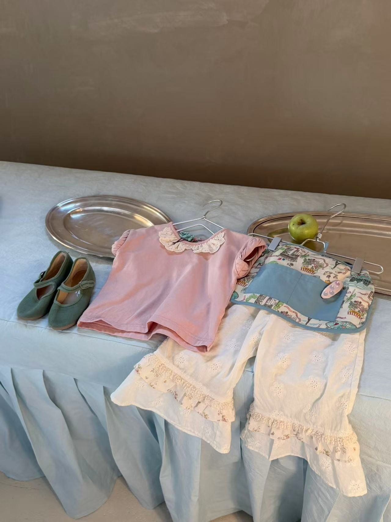 [aiai] Lovely Lace Collar Tee / [아이아이] 러블리레이스카라티