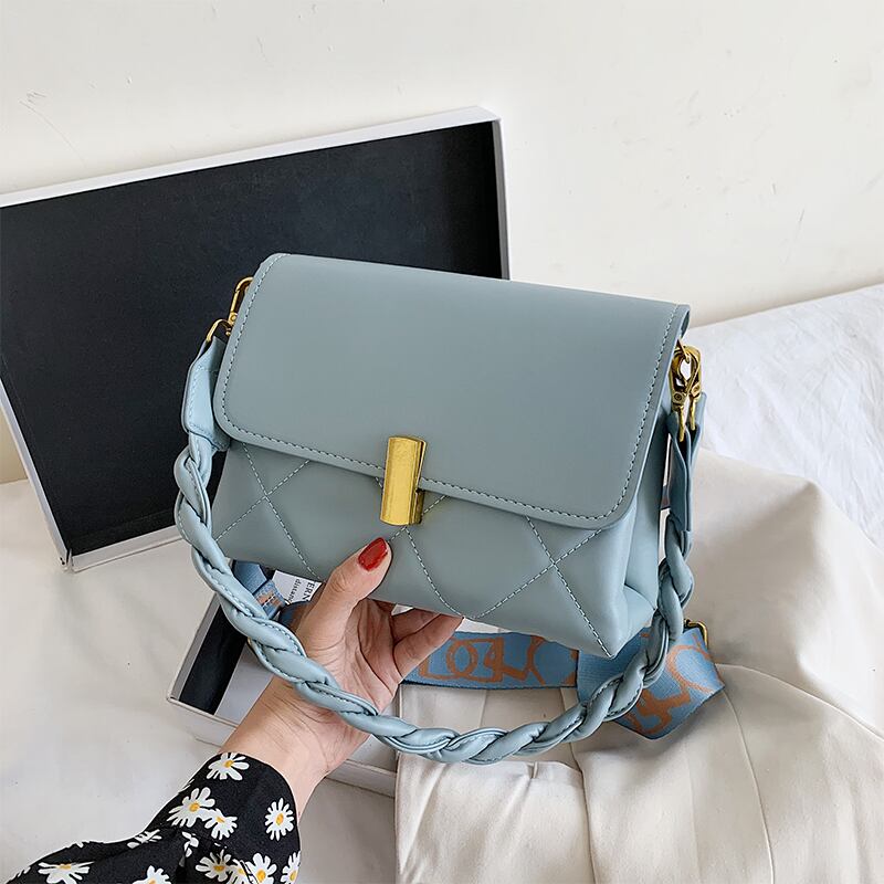 小さなバッグ女性バッグ2020新しい波夏ファッションブロードバンドショルダーメッセンジャーバッグネット赤い海野生脇の下バッグ Tiancai_Wing_Bag3369035