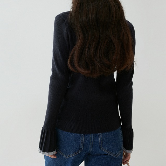 high-neck pleated-sleeve knit　J00349