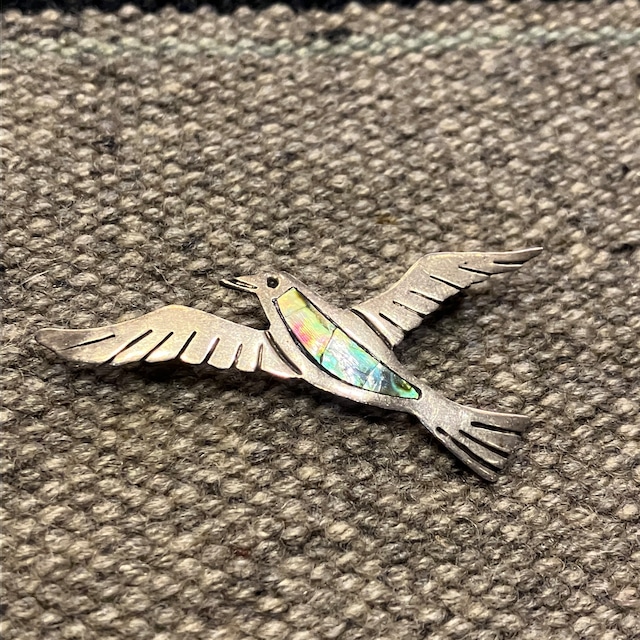 NAVAJO HUMMING BIRD SILVER BROACH