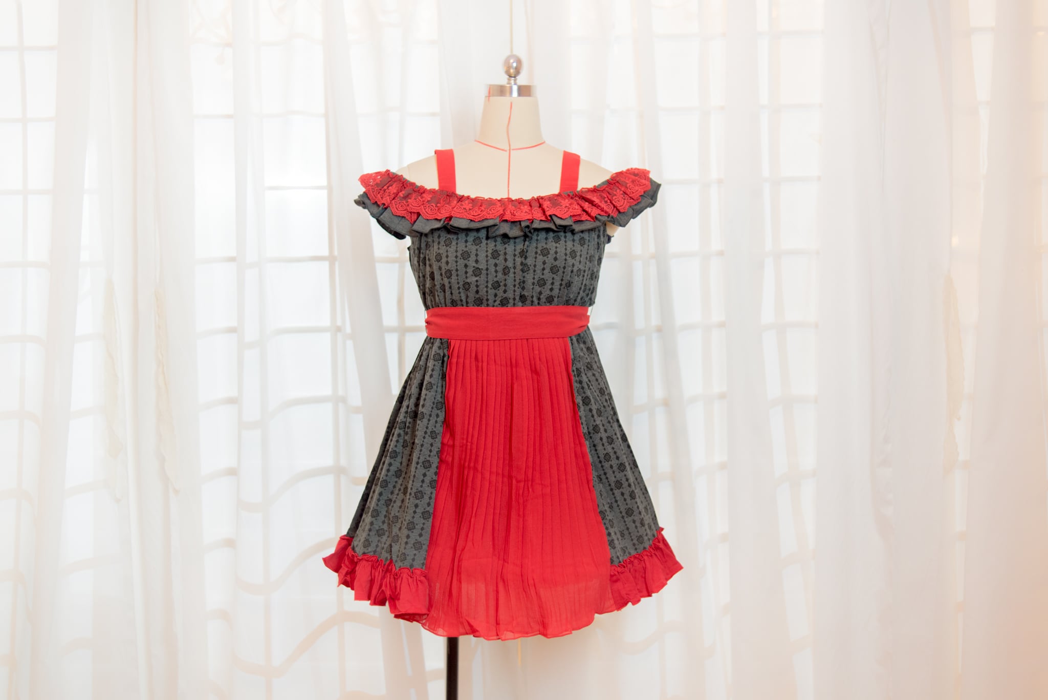 刀剣乱舞 モチーフワンピース 加州清光 | J±