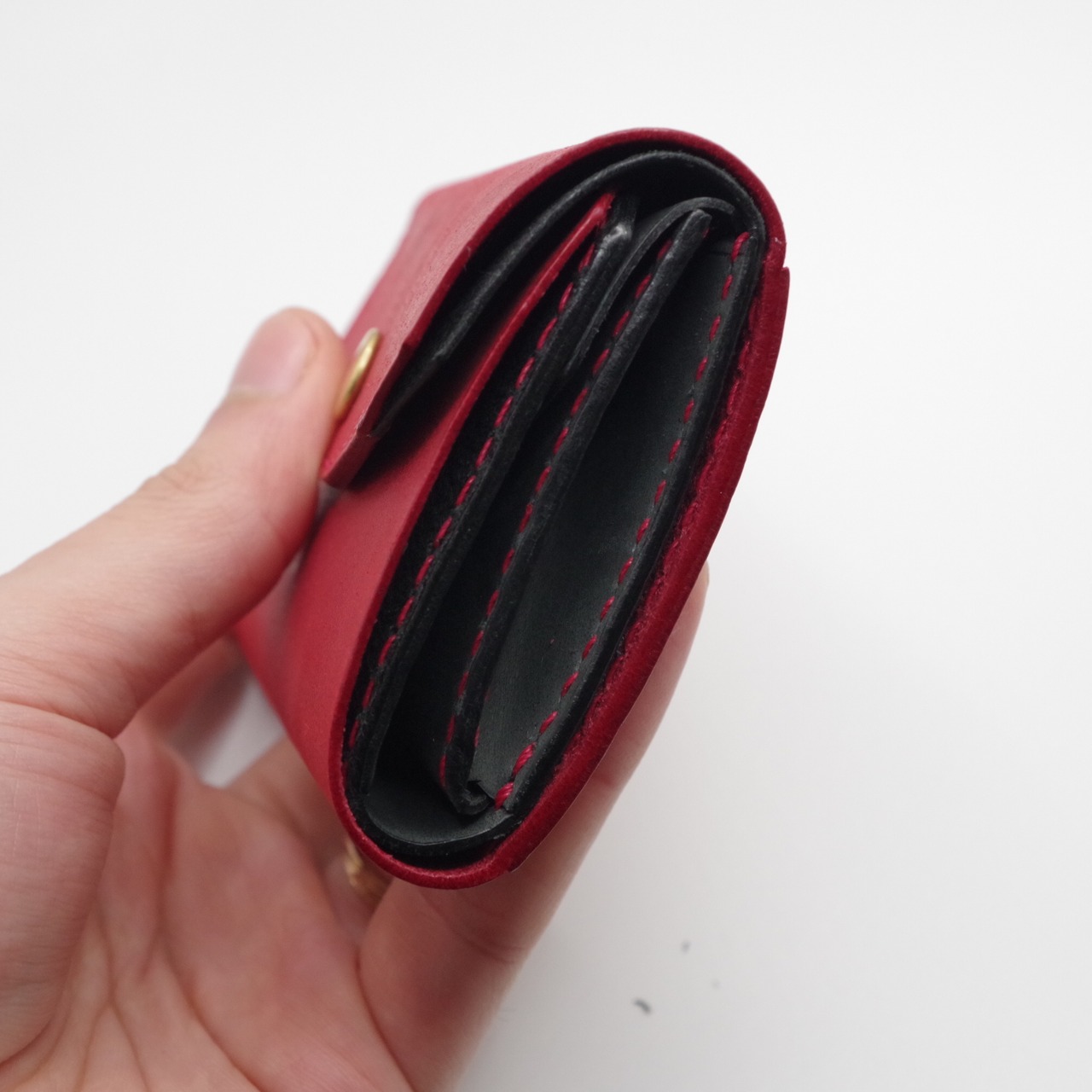コンパクト3つ折り財布　赤×黒