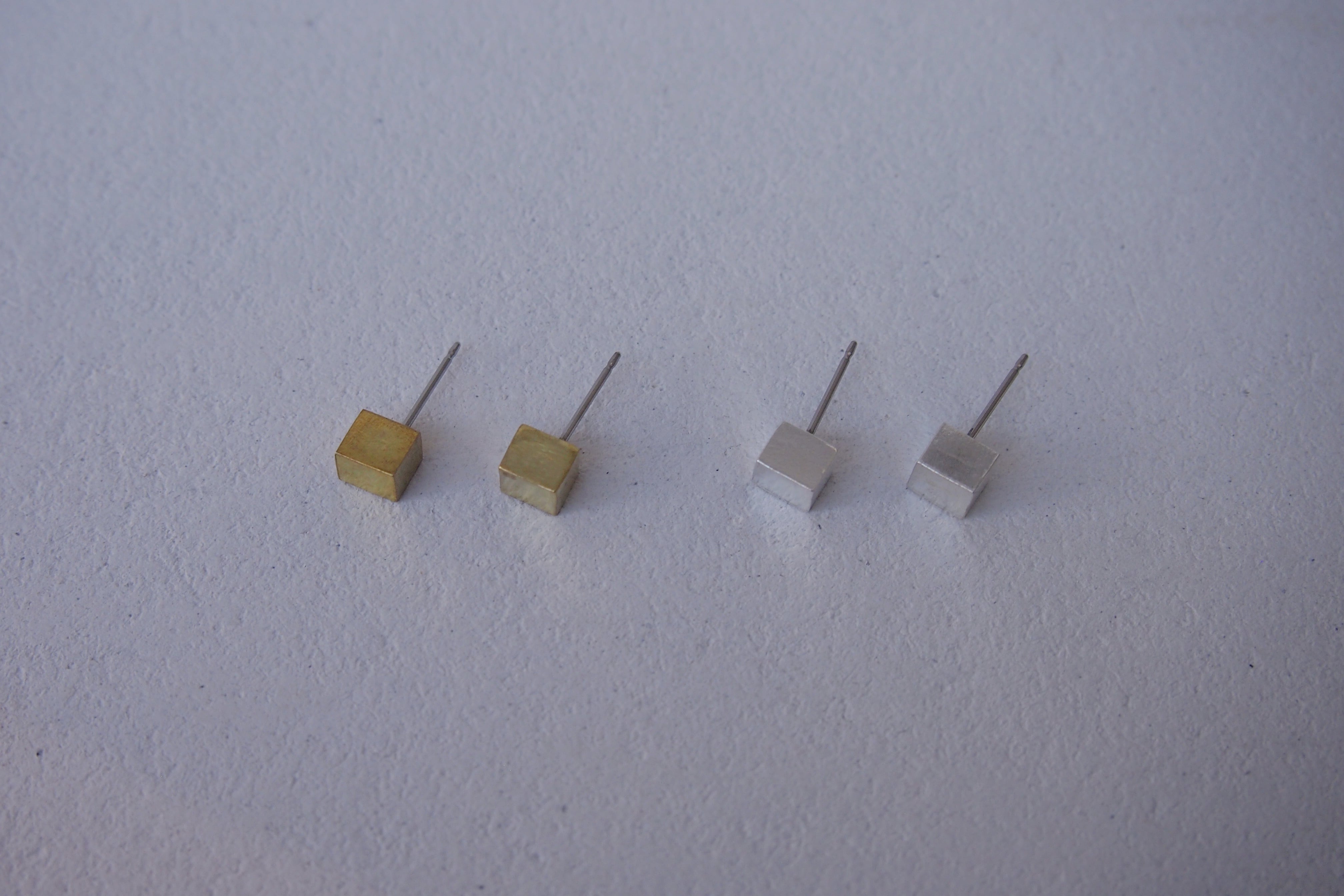 〈Brass/Silver925〉tectangle Ⅲ pierce