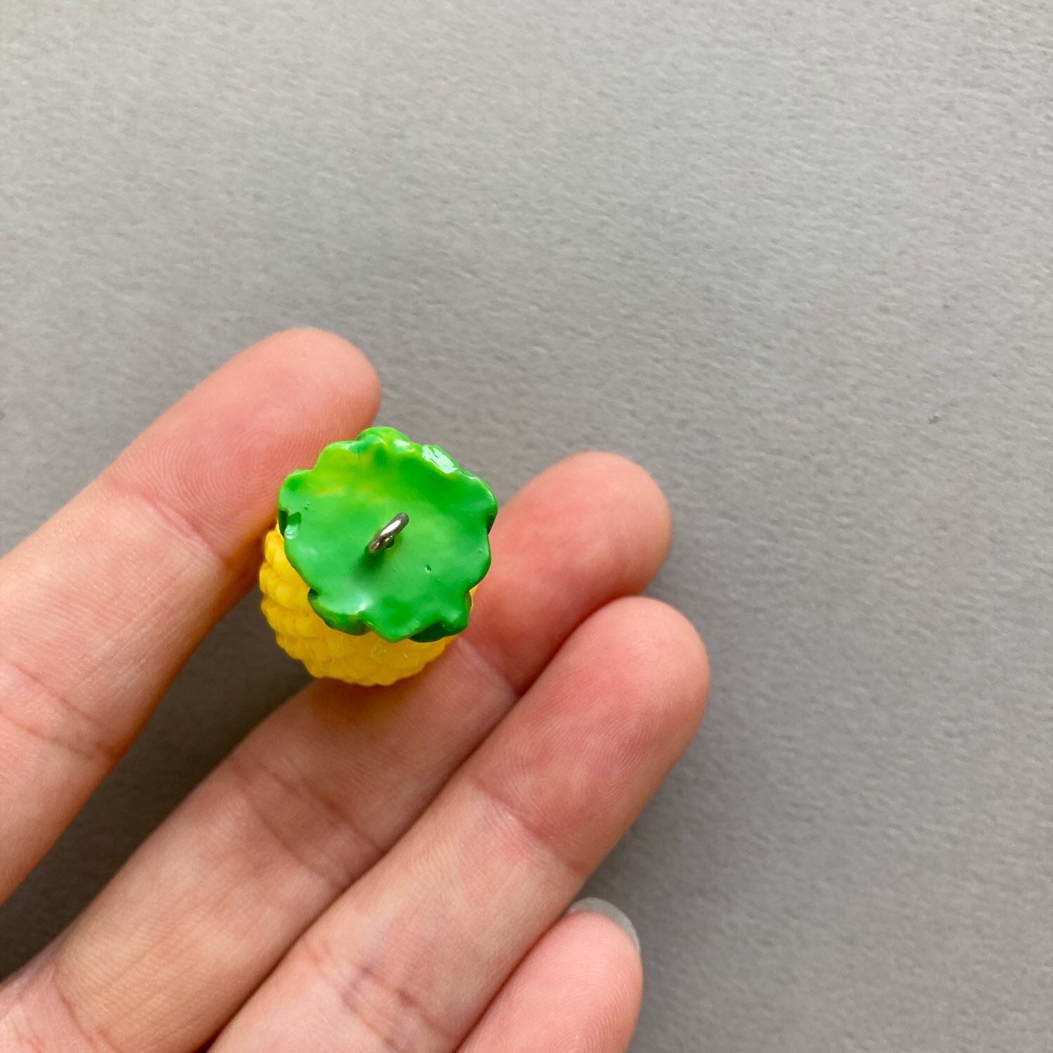 再入荷〉黄色いパイナップルのチャーム | Dua-アクセサリーパーツショップ