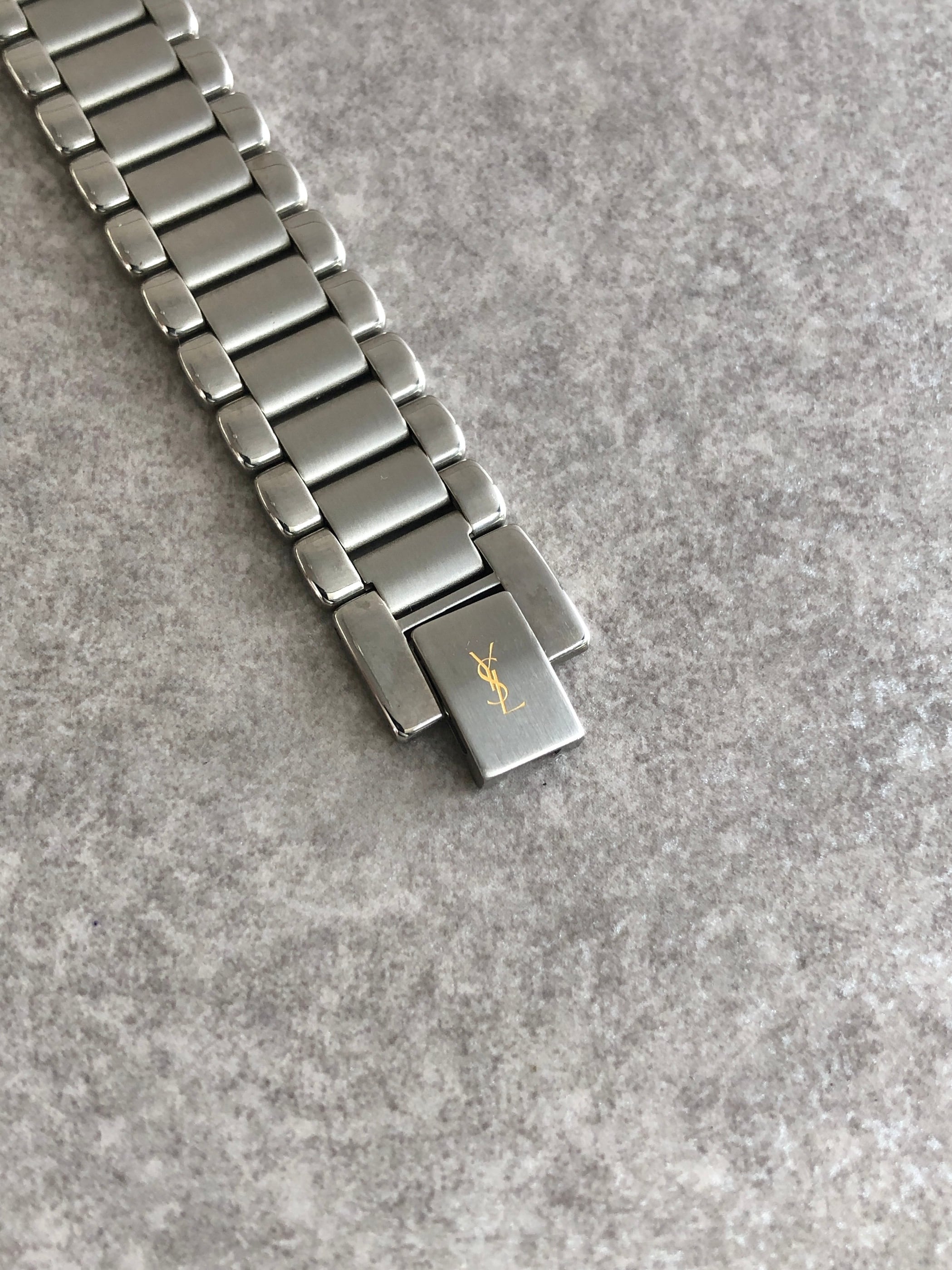 Yves Saint Laurent イヴ・サンローラン 腕時計 シルバー YSL