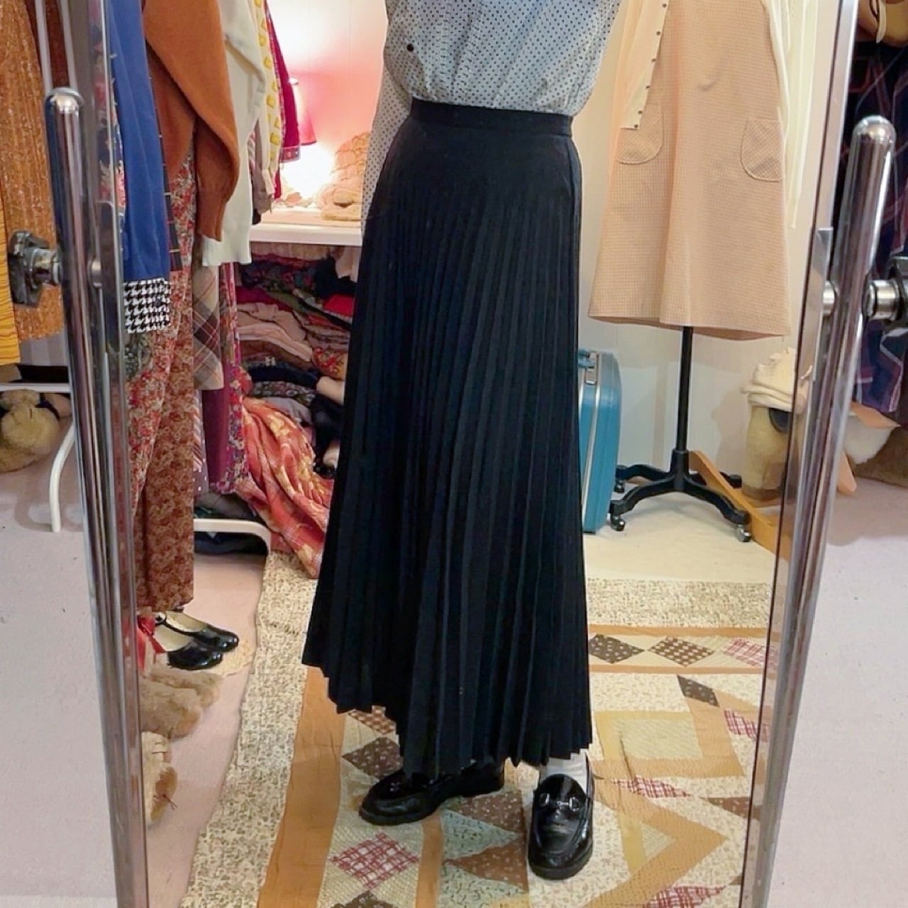 gray accordion pleats skirt