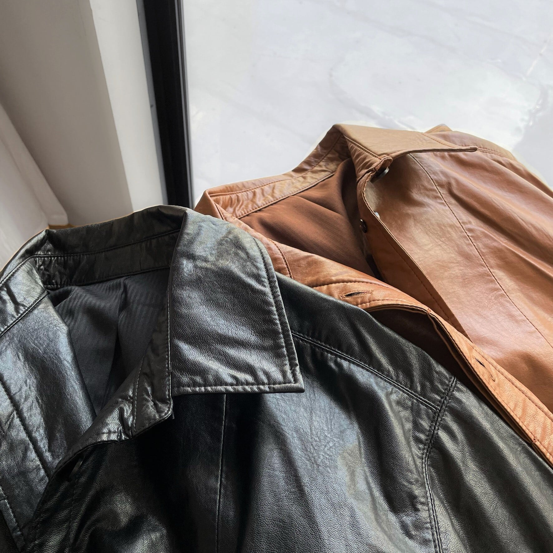 エコレザーシャツジャケット｜eco leather shirt jacket　74300-HI ( brown , black )【 合皮　 シャツジャケット　薄手アウター　アウター　エコレザー　フェイクレザー　レザージャケット　ショートジャケット 】