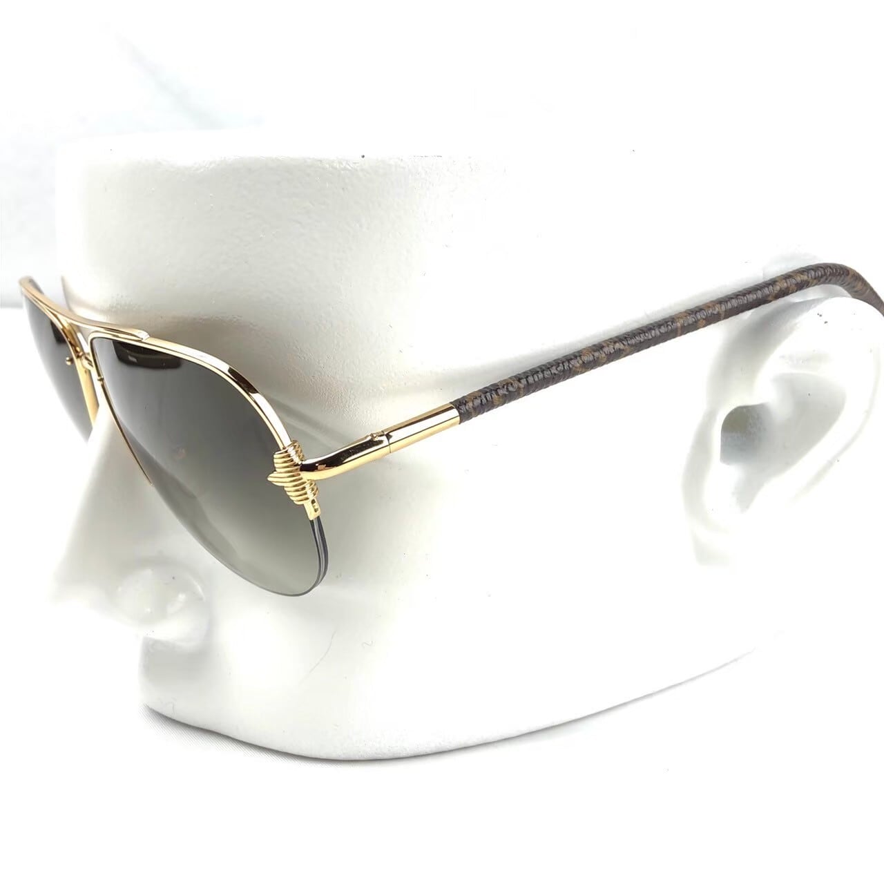 Louis Vuitton アビエーターサングラス ゴールド Louis Vuitton Men's Sunglasses - Club de Mode