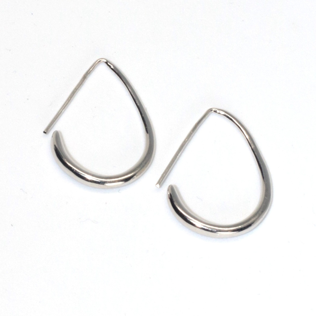 シンプル！美しいデザイン！ シルバー シンプル ドロップ ピアス simple silver series mm1052