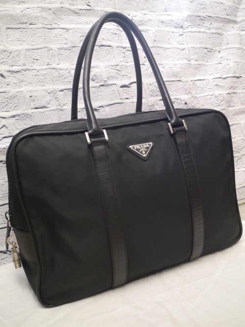美品20万◆PRADA プラダ A4 ノートPC対応 男女可 サフィアーノレザーxナイロン 書類 ビジネス バッグ ブリーフケース 黒◆ ビジネスモデル