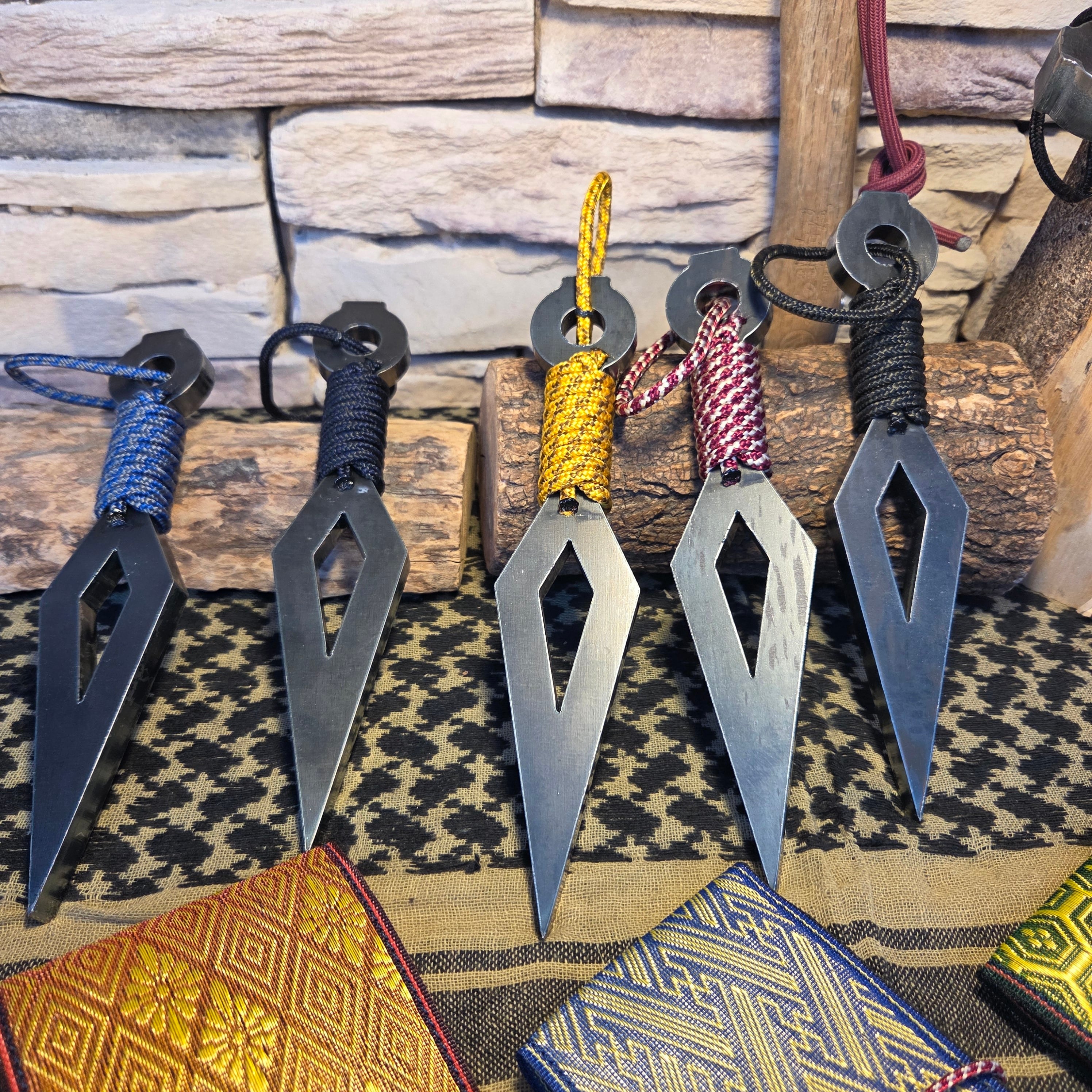 フジノハガネ】薪割りクサビ クナイさん〈ニンジャシリーズ〉 | CAMP