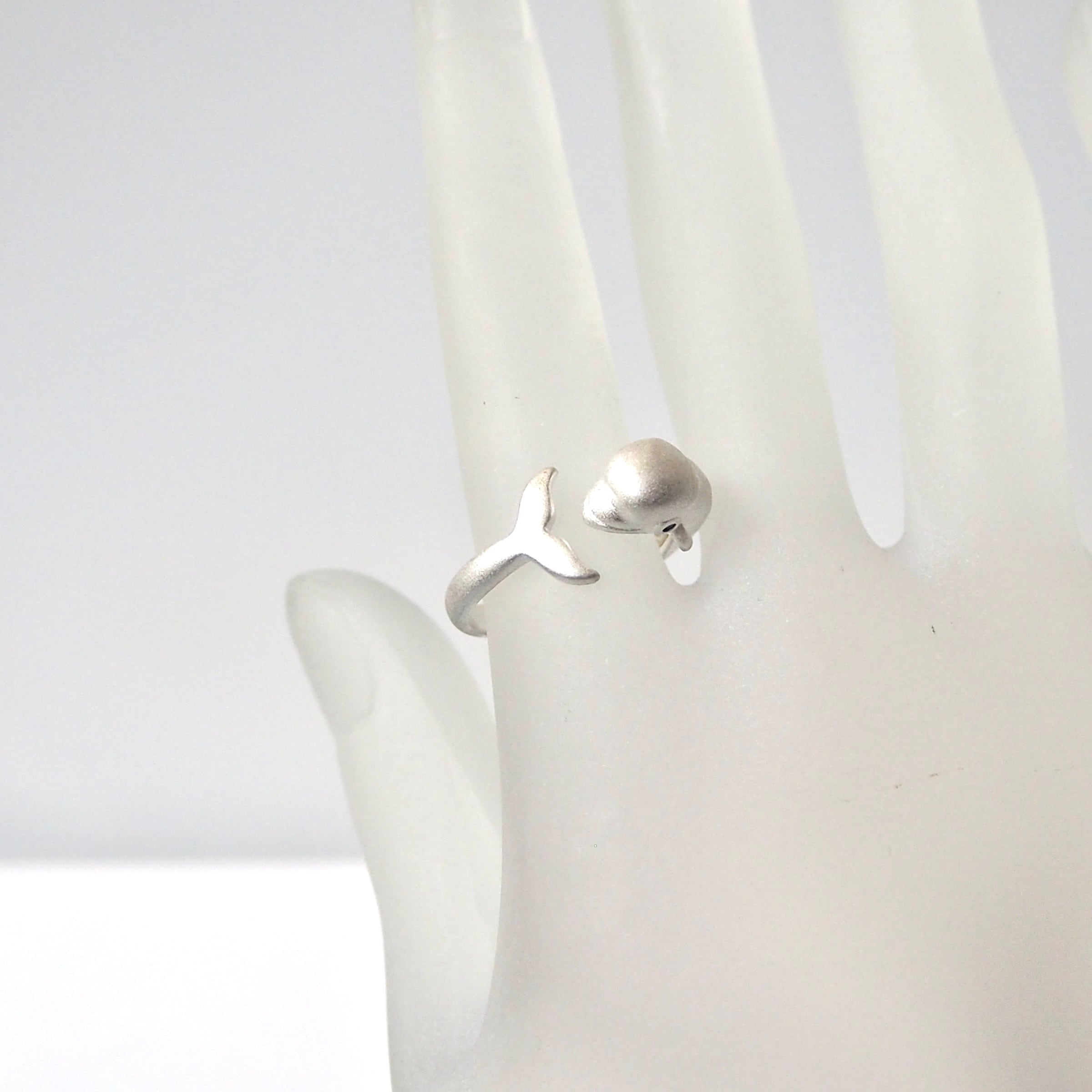 sea fairy lucky dolphin ring✴︎ 幸せ運ぶ海の妖精 イルカの sea fairy lucky dolphin ring✴︎ 幸せ運ぶ海の妖精 イルカの
