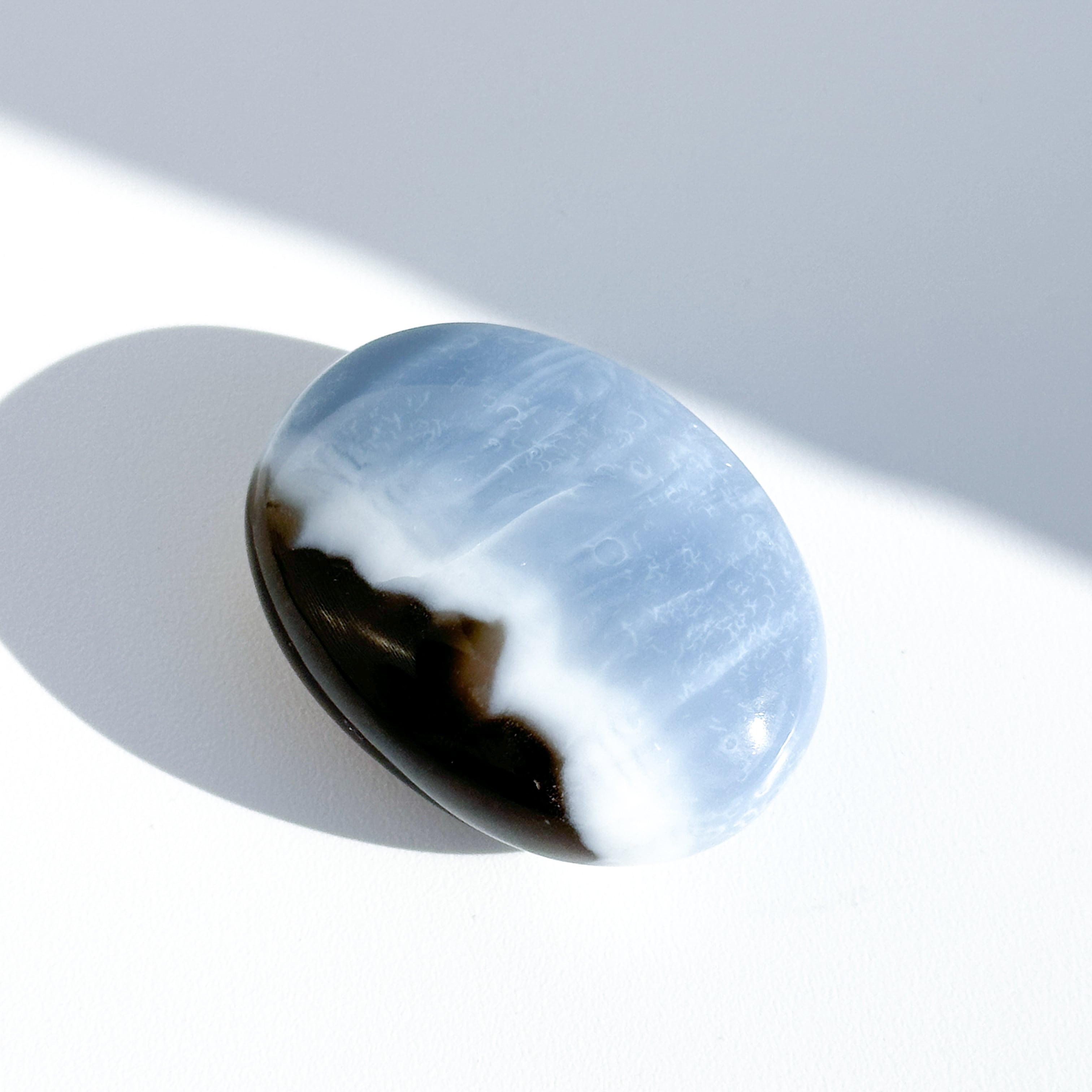 ブルーオパール パーム61◇ Blue Opal ◇ 天然石・鉱物