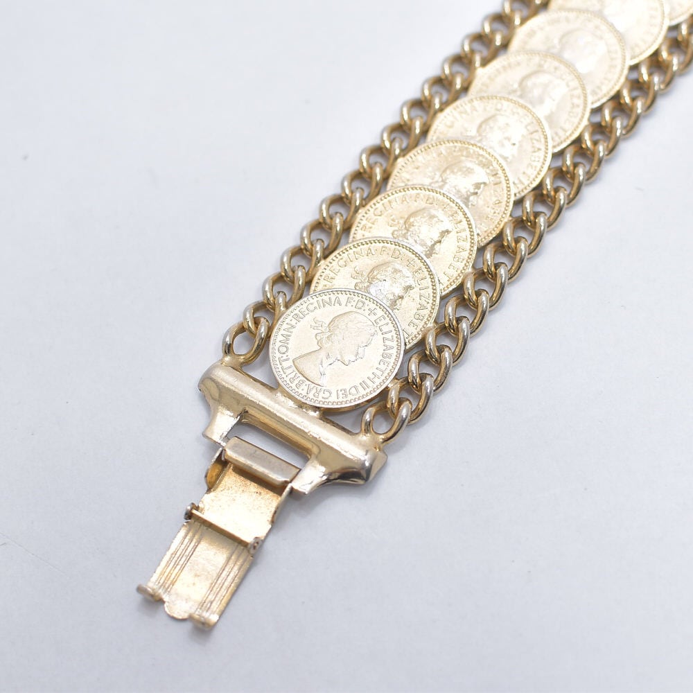 Vintage 50sファージング エリザベス チャーム付き チェーン ブレスレット ヴィンテージ 腕輪 ゴールド アクセサリー ビンテージ ユニセックスデザイン Vintage 50sファージングコイン エリザベス チャーム付き チェーン