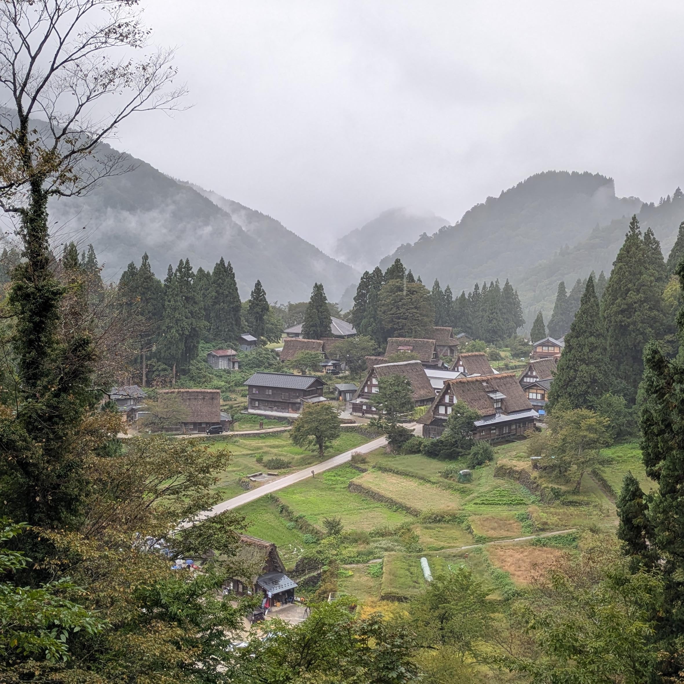 富山百景シリーズ】世界遺産 五箇山Tシャツ【南砺市】 | 超B型なお店