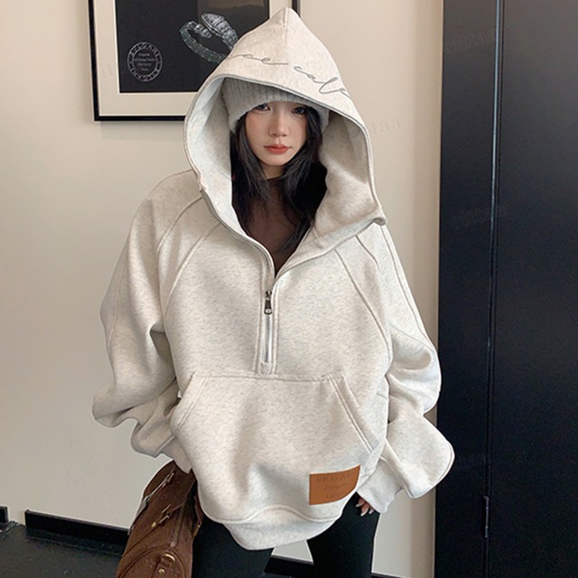 ★予約★D-816　2026新作♡RICECAKEフードロゴハーフジップフーディ　グレー