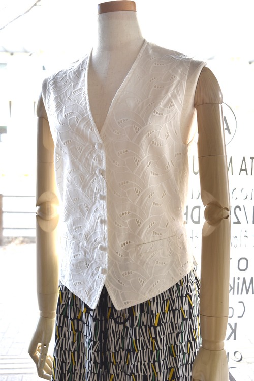 mando(マンド) 26S/S 前開きレースジレ