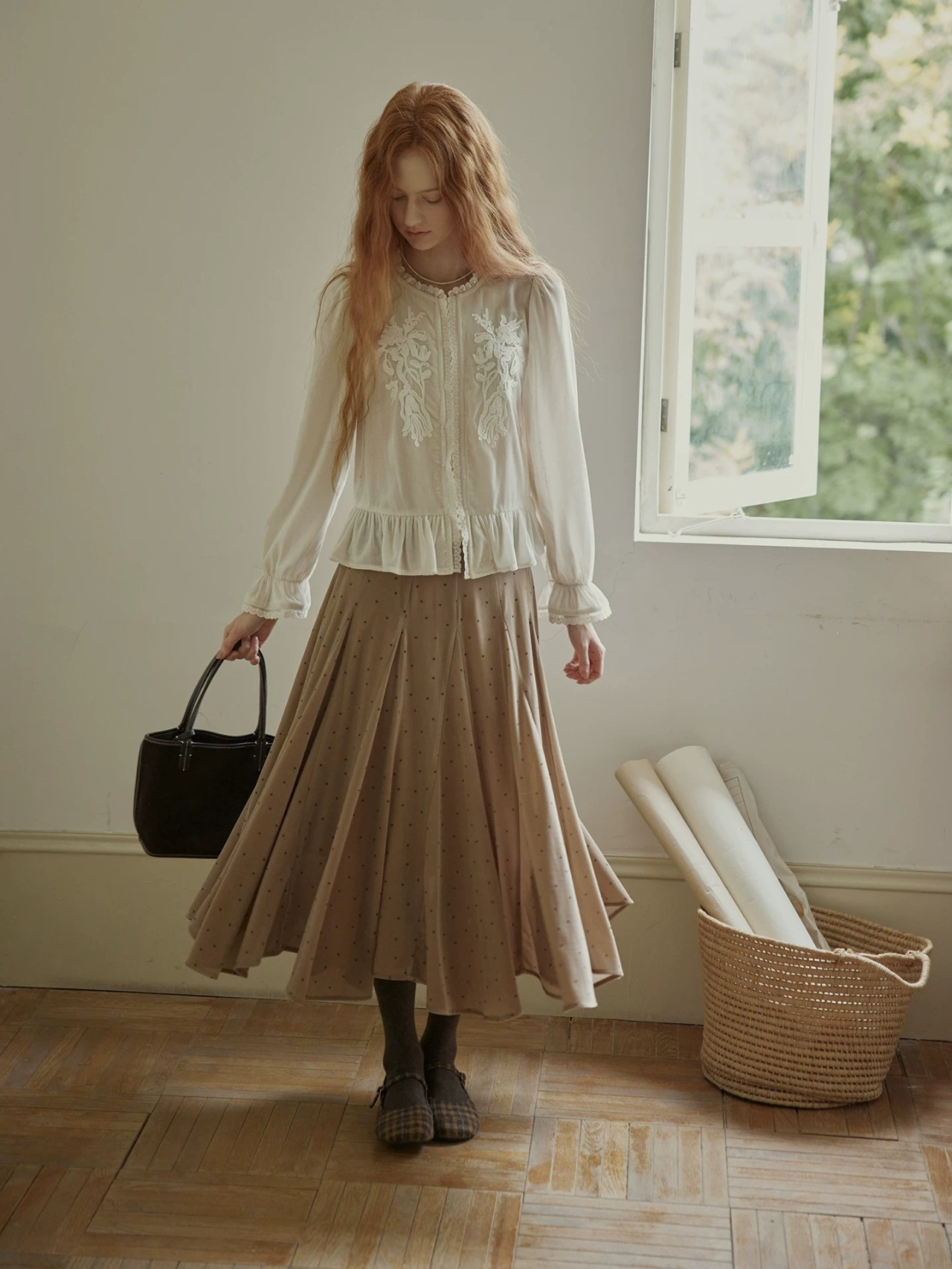 Ancien Velour Lace Frill Blouse F0842