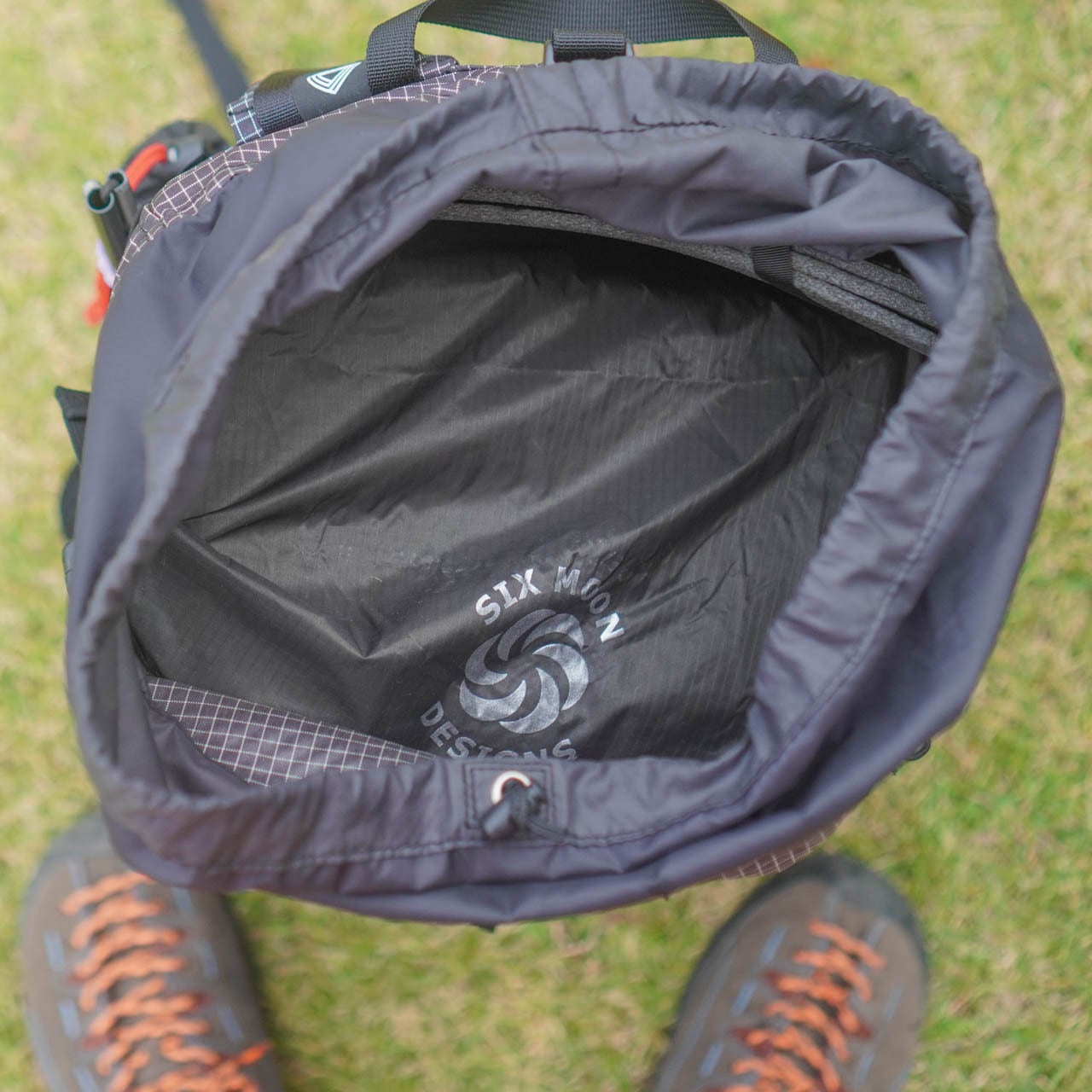 SIX MOON DESIGNS Pack Pod Set Carbon | minimalize gears onlineshop powered  by BASE