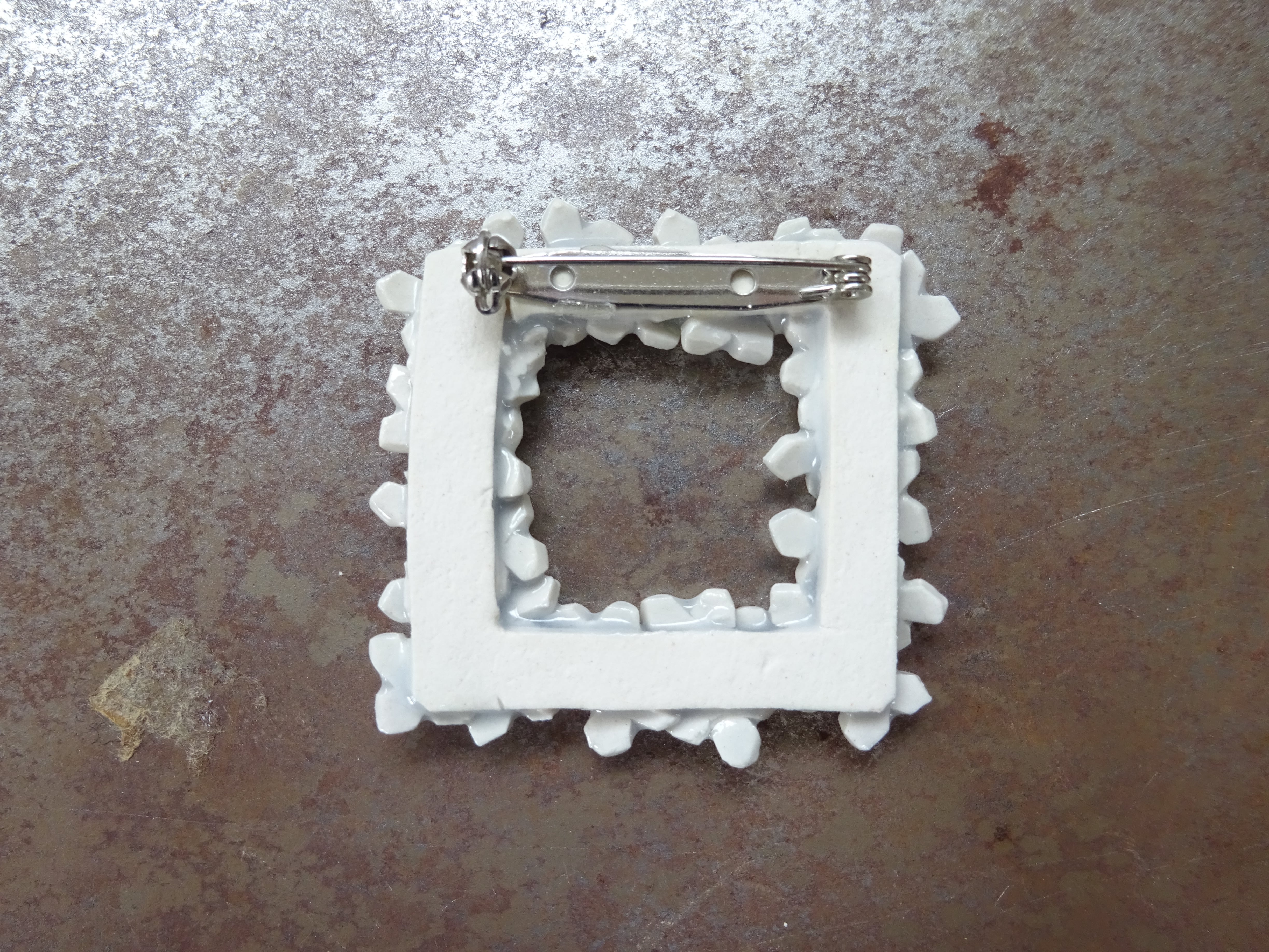 花のbroach〈アリッサム〉アイスカラー | irodori powered by BASE