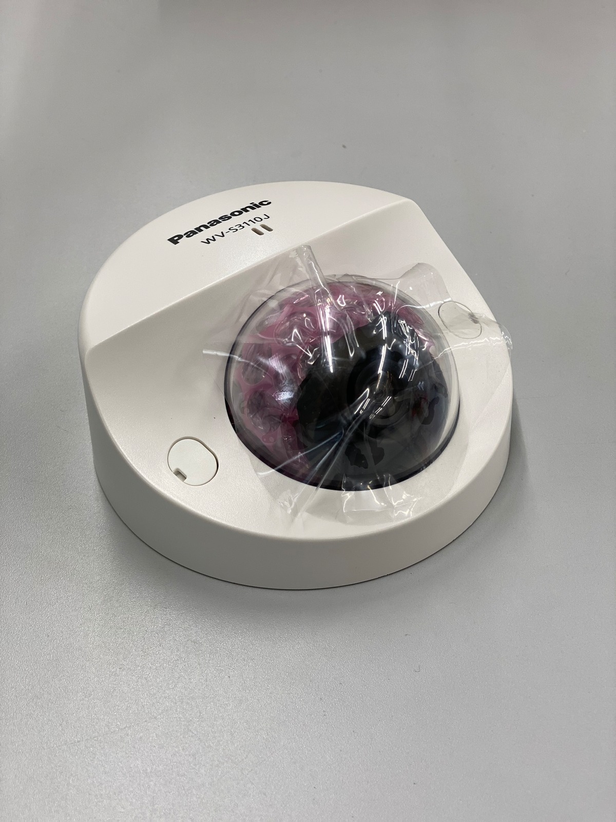 Panasonic 屋内対応 HD ドームネットワークカメラ WV-S3110J【新品 