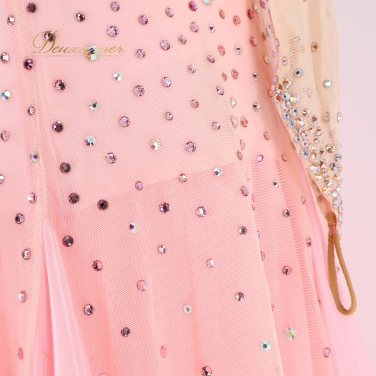 社交ダンス 衣装 チャコット Chacott スタンダードドレス ドレス ワンピース スタンダード ピンク フロート レース フリル デモ 競技 ダンス パーティ 発表会 日本製 ピンク系 かわいい 女性らしい フォーマル スカート揺れる おしゃれ パーティー衣装 社交ダンス用 競技用コスチューム