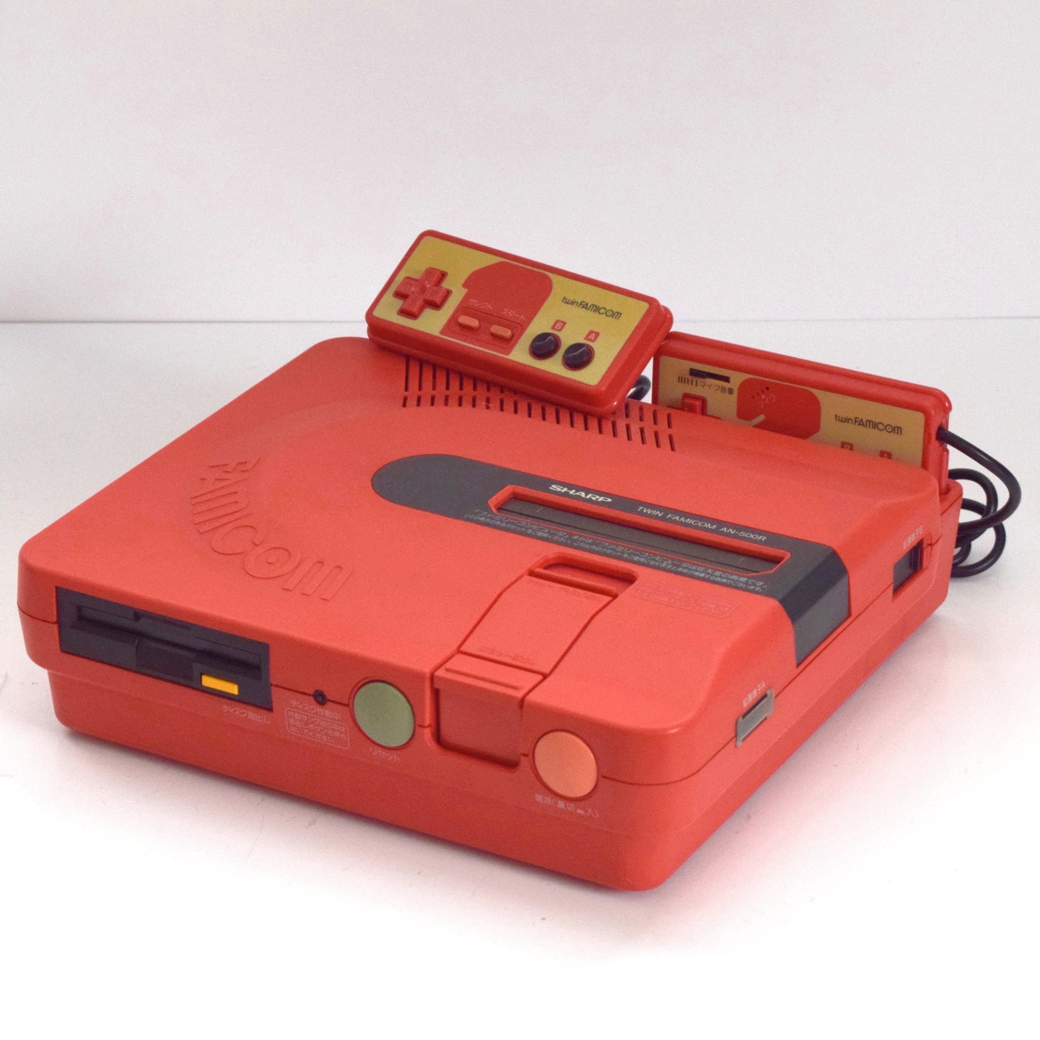 ファミリーコンピュータ | PIXEL PUNCH