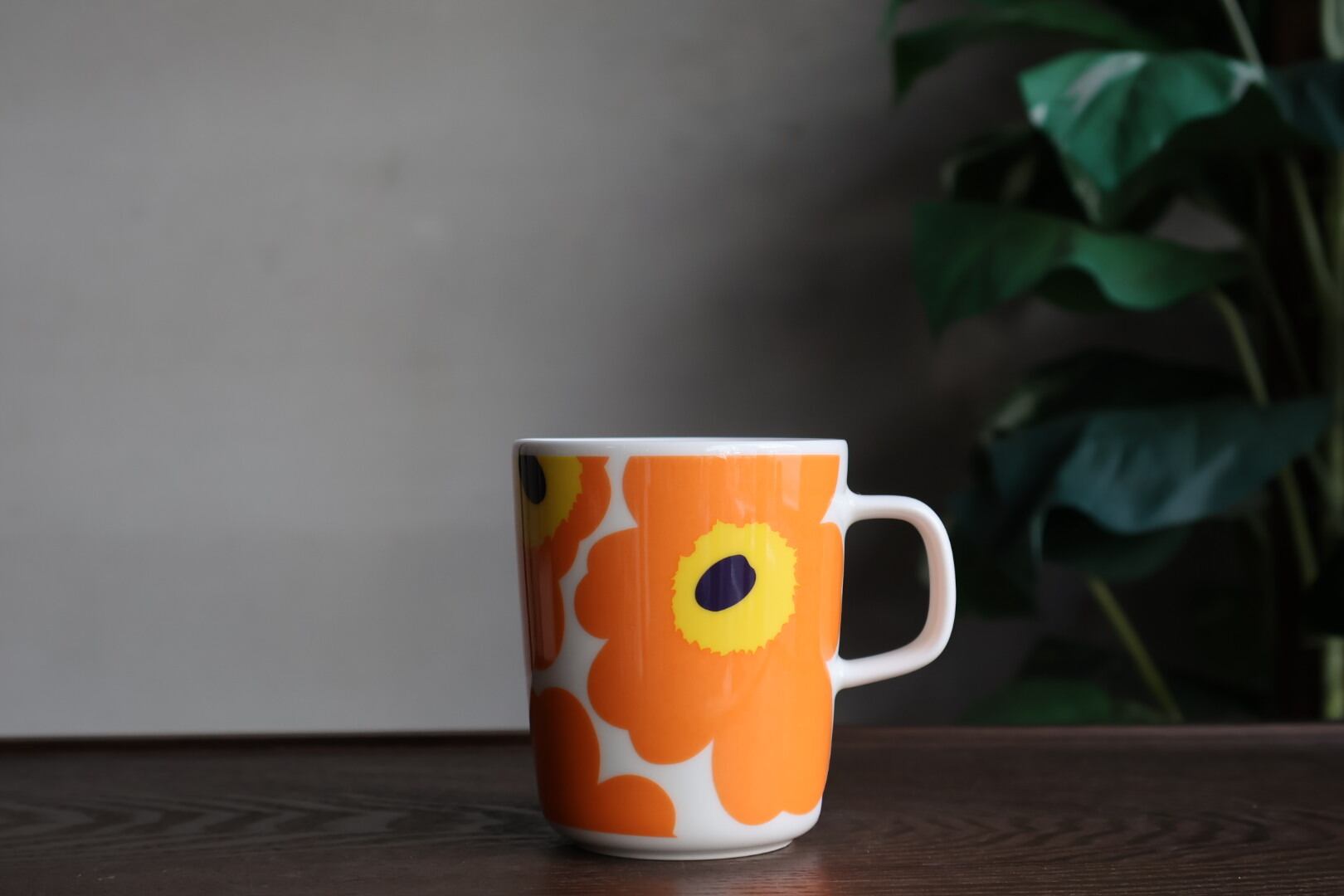 マリメッコ marimekko Unikko 60th マグカップ ホワイト/オレンジ