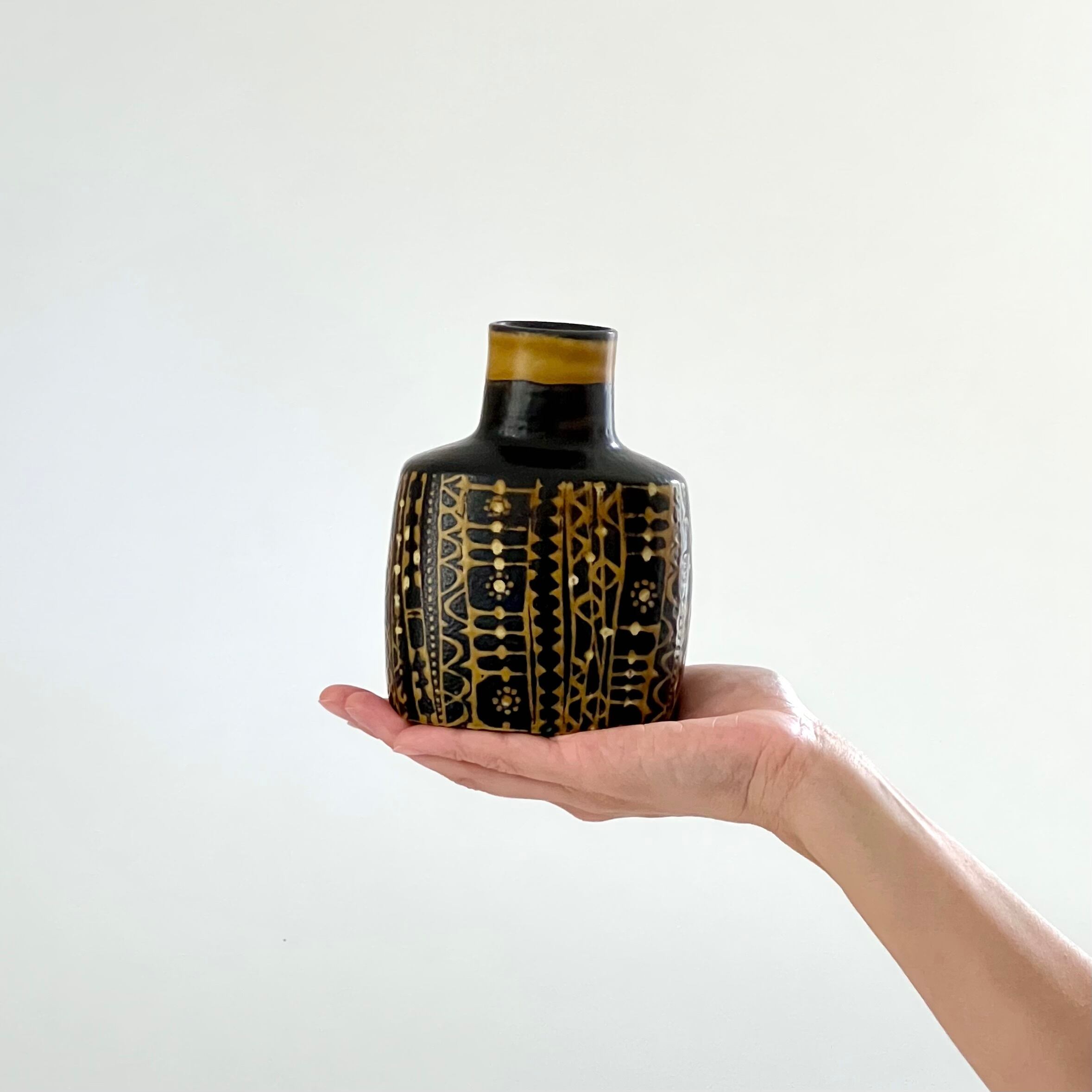 90ubu13rロイヤル コペンハーゲン 色絵 花瓶