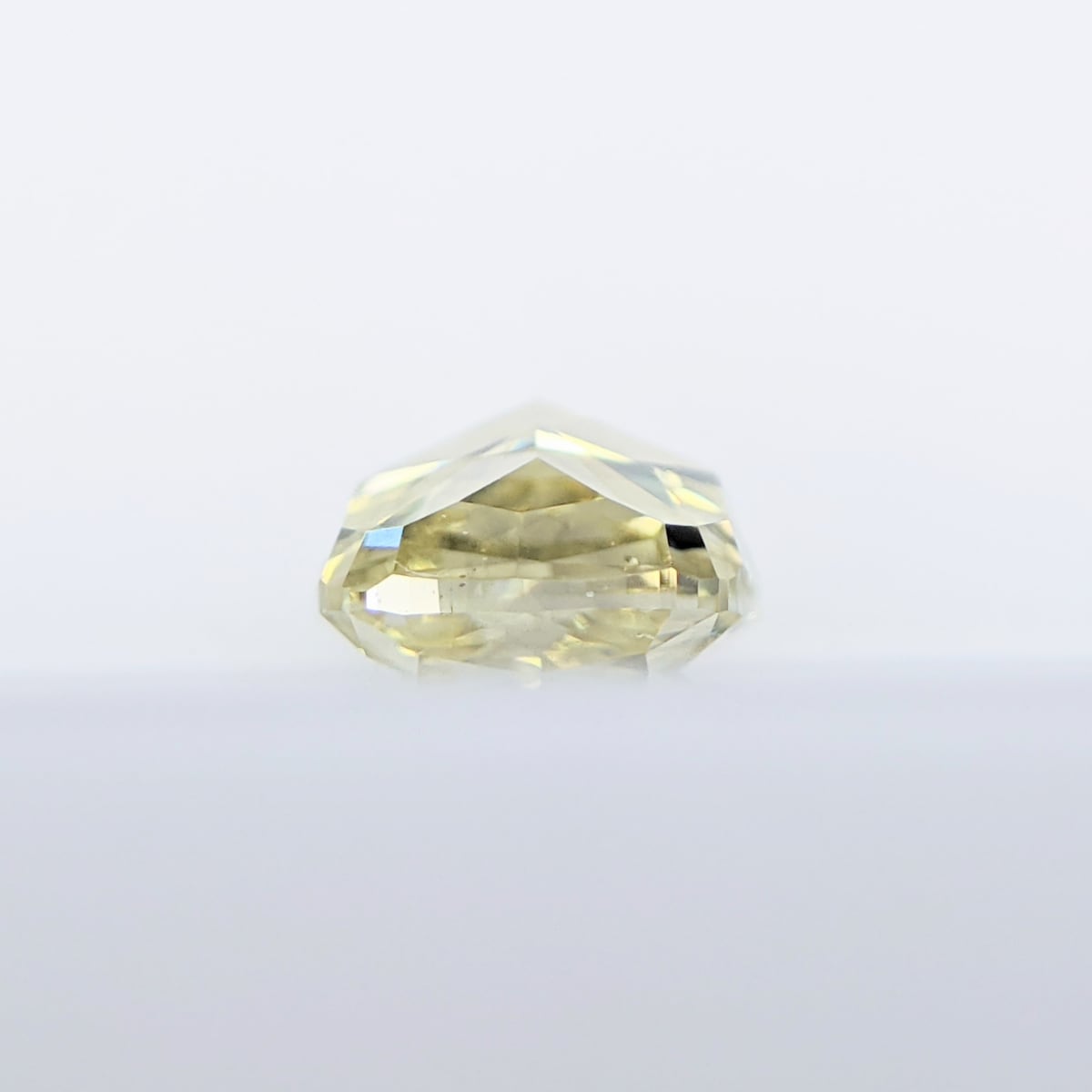 0.375ct Fancy Light Greenish Yellow I-1 0.375ct Fancy Light Greenish Yellow I-1