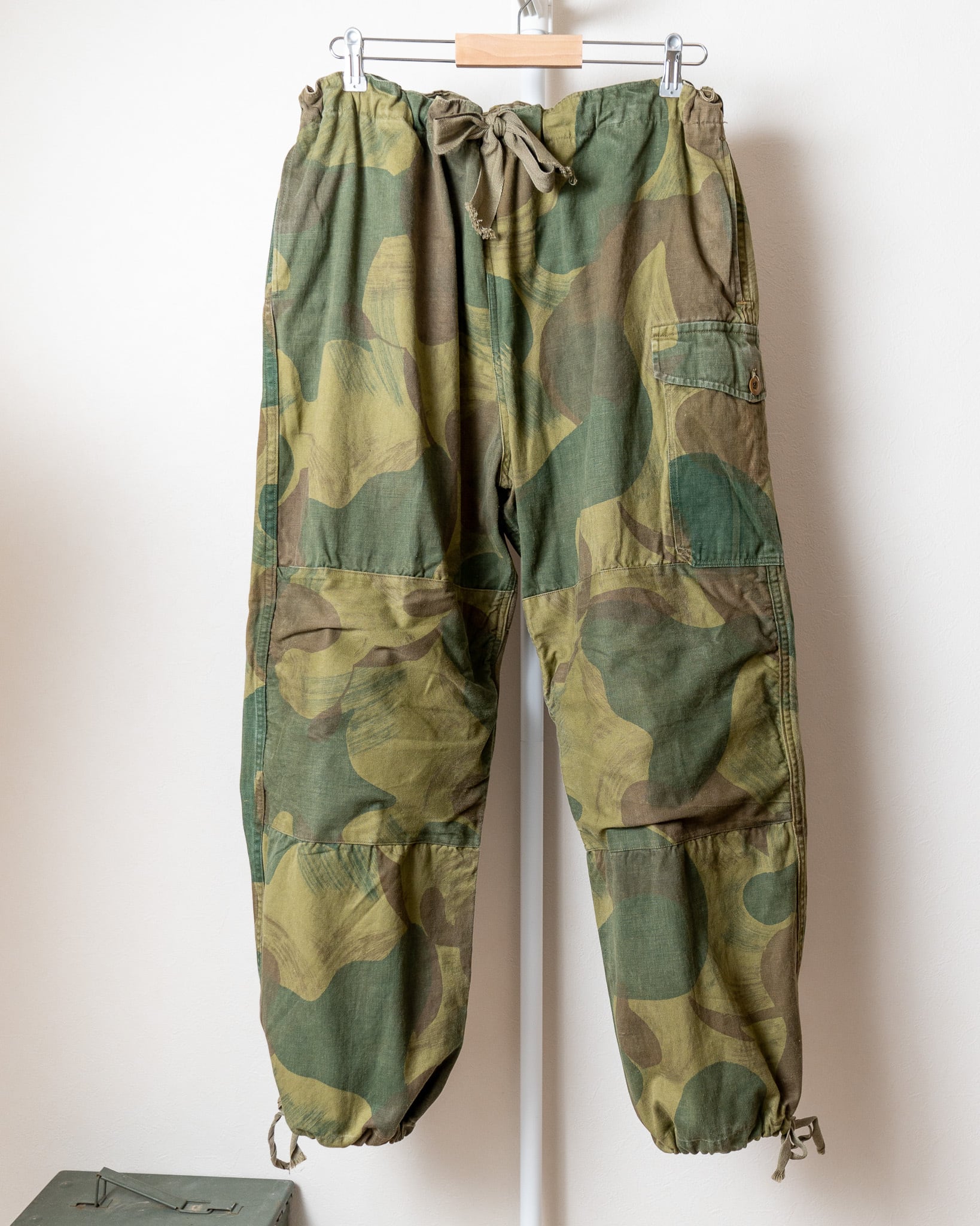 MINT】Belgian Army 50's Brushstroke Camouflage Trousers 実物 MINT】Belgian Army 50's Brushstroke Camouflage Trousers 実物