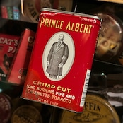 1960s–1980s プリンス・アルバート ヴィンテージ タバコ缶 PRINCE ALBERT CRIMP CUT Vintage Tobacco Tin T-803