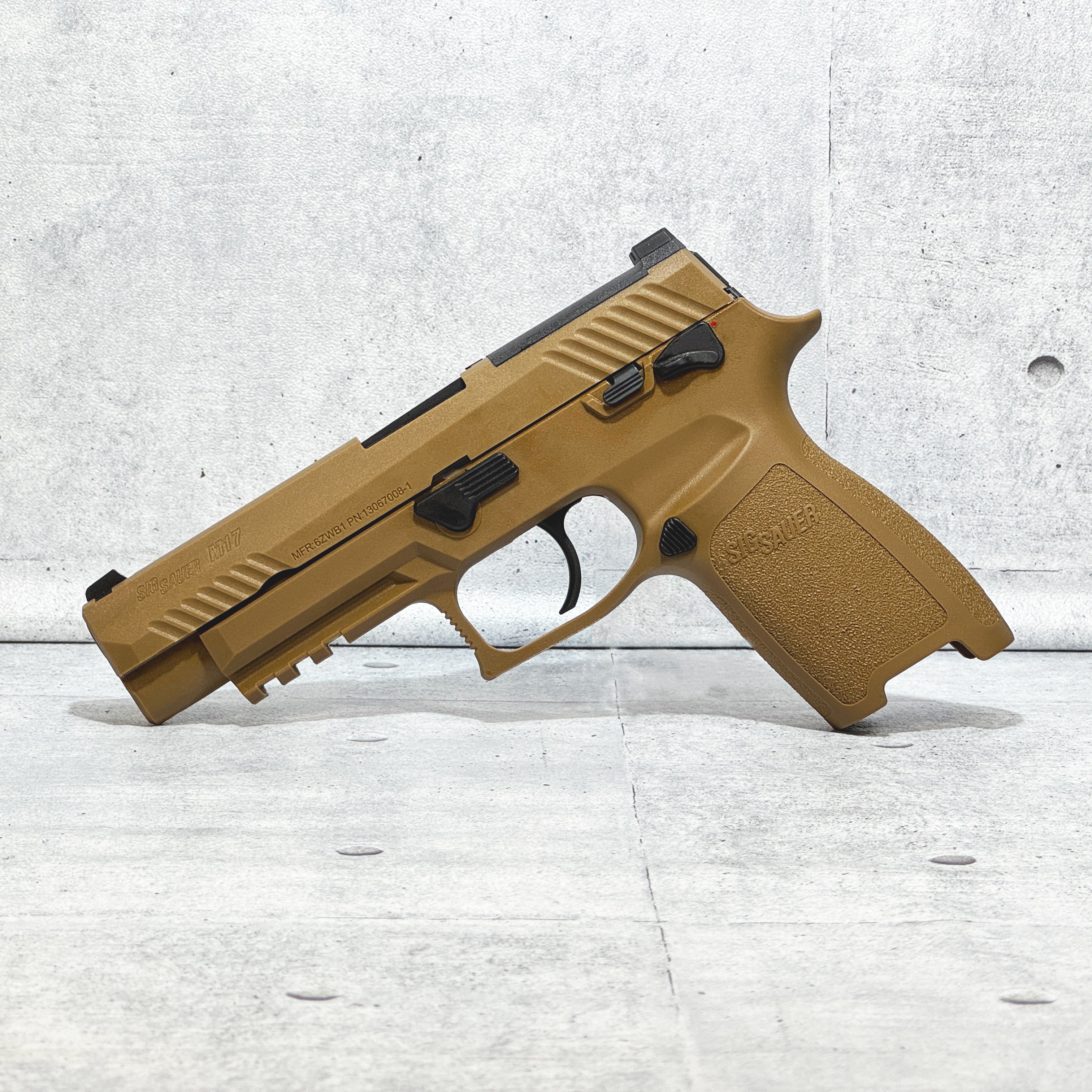 custom】SIG SAUER ProForce M17 CO2 個体調整モデル GBB CO2ガスガン