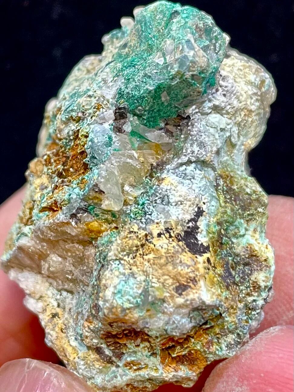 4) 心の安定!秋田県亀山盛鉱山産「緑鉛鉱」