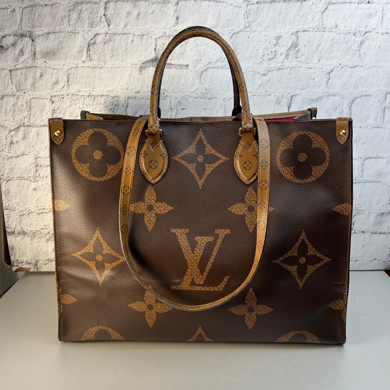 LOUIS VUITTON ルイヴィトン オンザゴーGM モノグラム・ジャイアント M44576 NZ3199 レザー トートバッグ ブラウン A-10240