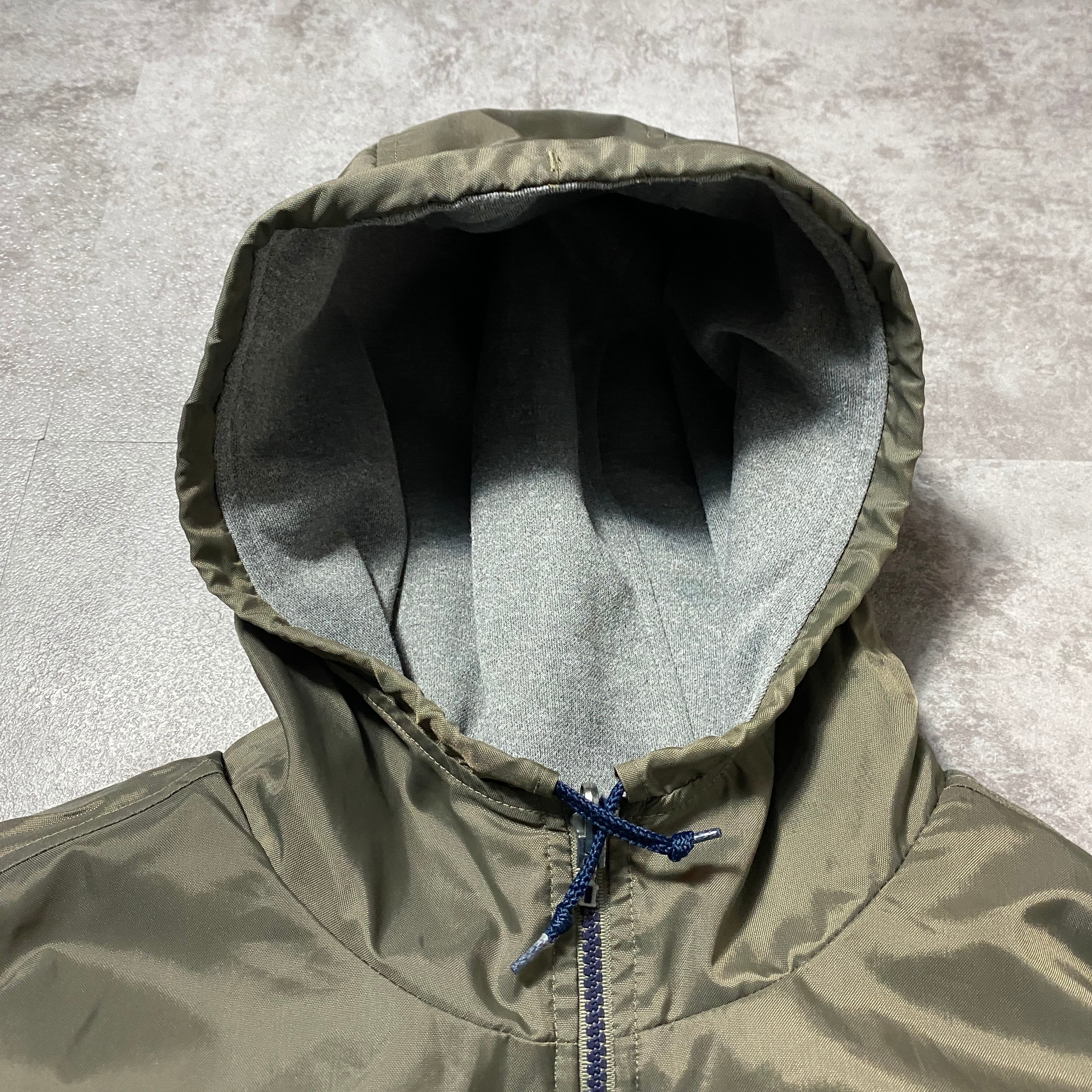 90's NIKE ナイキ 銀タグ スウォッシュ 刺繍ワンポイント バックロゴ